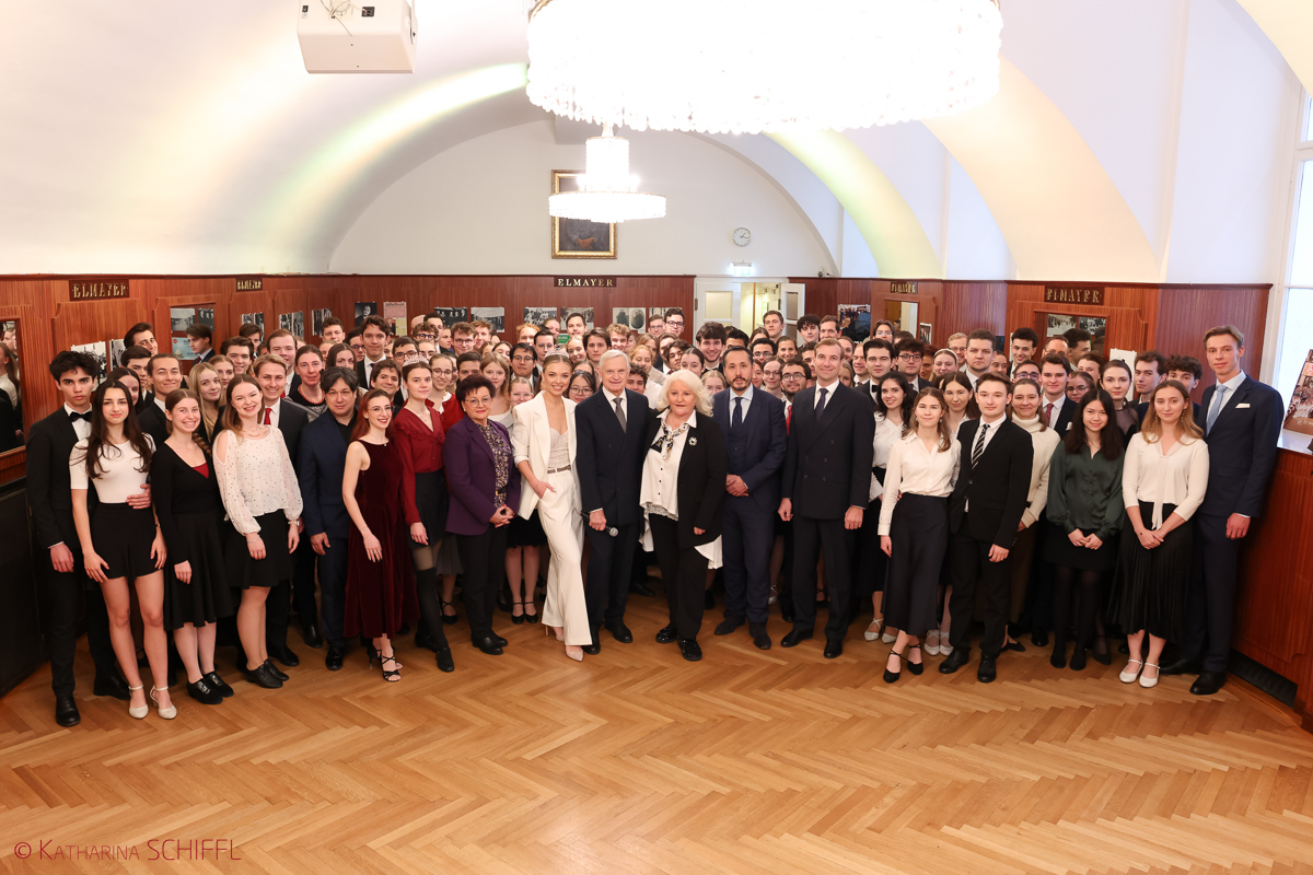 Juristenball 2026 - Vortanzen – Bild 2 von 26