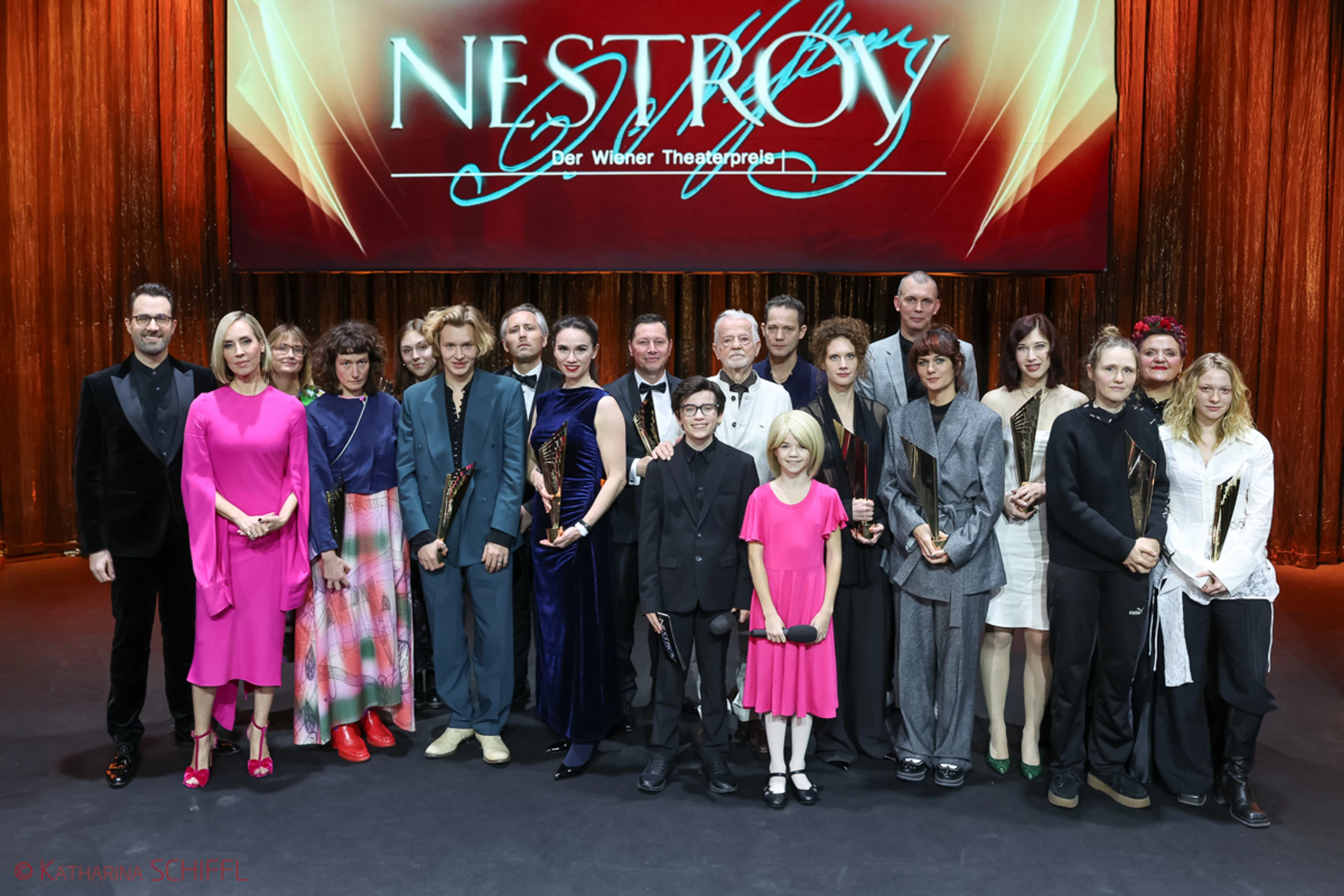 Nestroy-Preisverleihung 2025: Auszeichnungen für herausragende Leistungen an Österreichs Bühnen