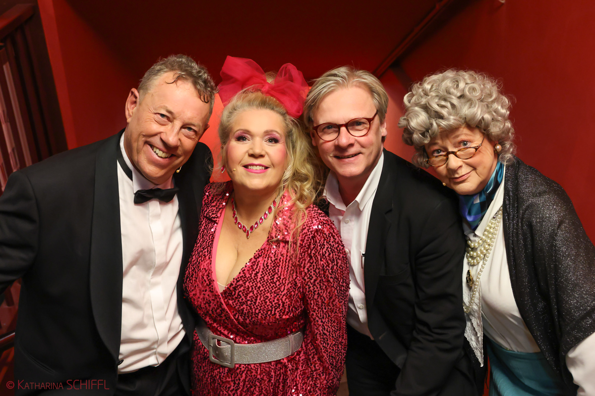 Premiere - Dinner for One Wiederaufnahme – Bild 9 von 40