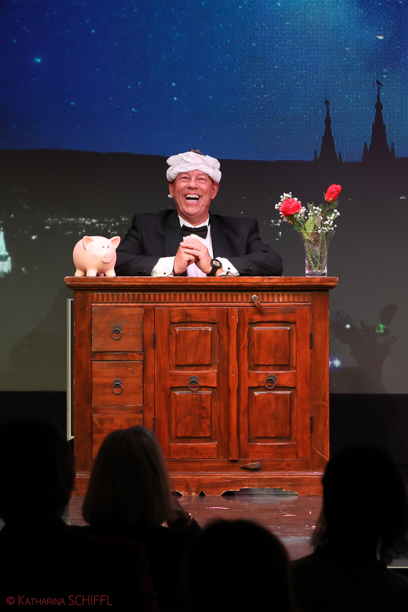 Premiere - Dinner for One Wiederaufnahme – Bild 23 von 40