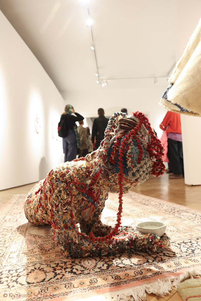 Ausstellungseröffnung „Tree of Life“  von Noushin Redjaian – Bild 2 von 81