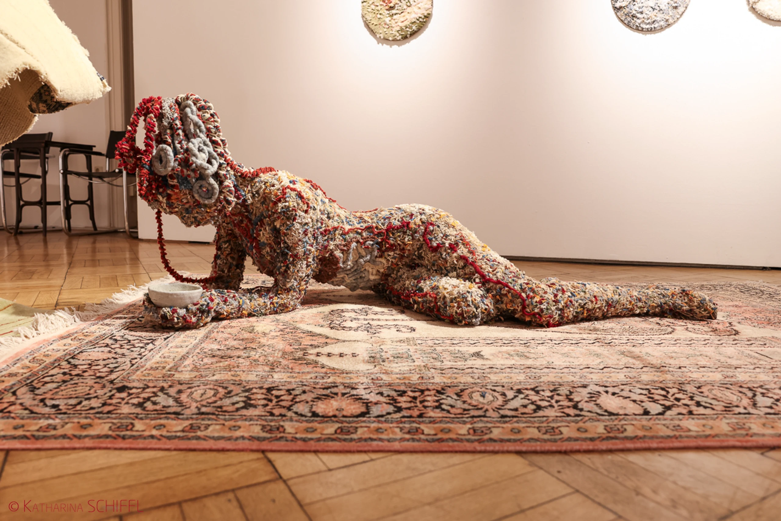 Ausstellungseröffnung „Tree of Life“  von Noushin Redjaian – Bild 18 von 81