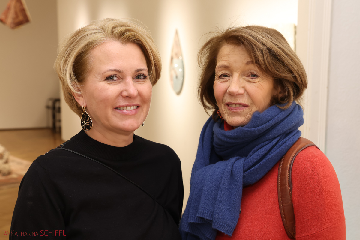 Ausstellungseröffnung „Tree of Life“  von Noushin Redjaian – Bild 26 von 81