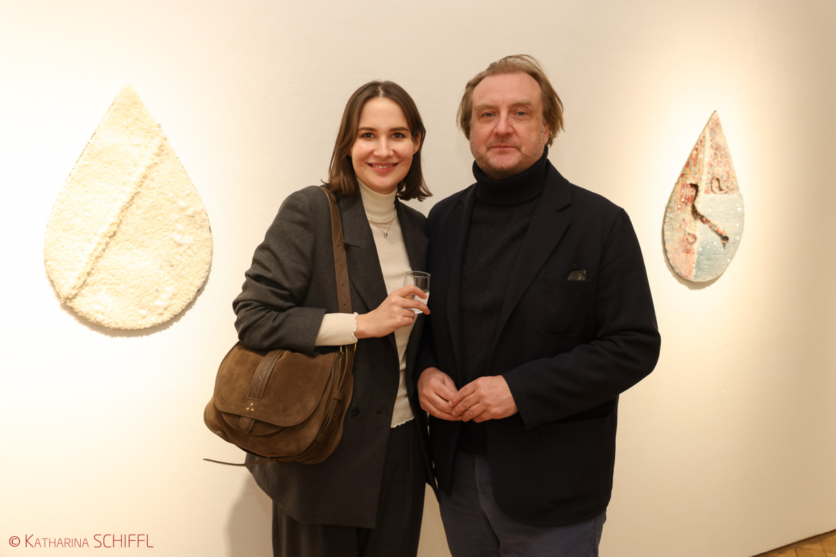 Ausstellungseröffnung „Tree of Life“  von Noushin Redjaian – Bild 32 von 81