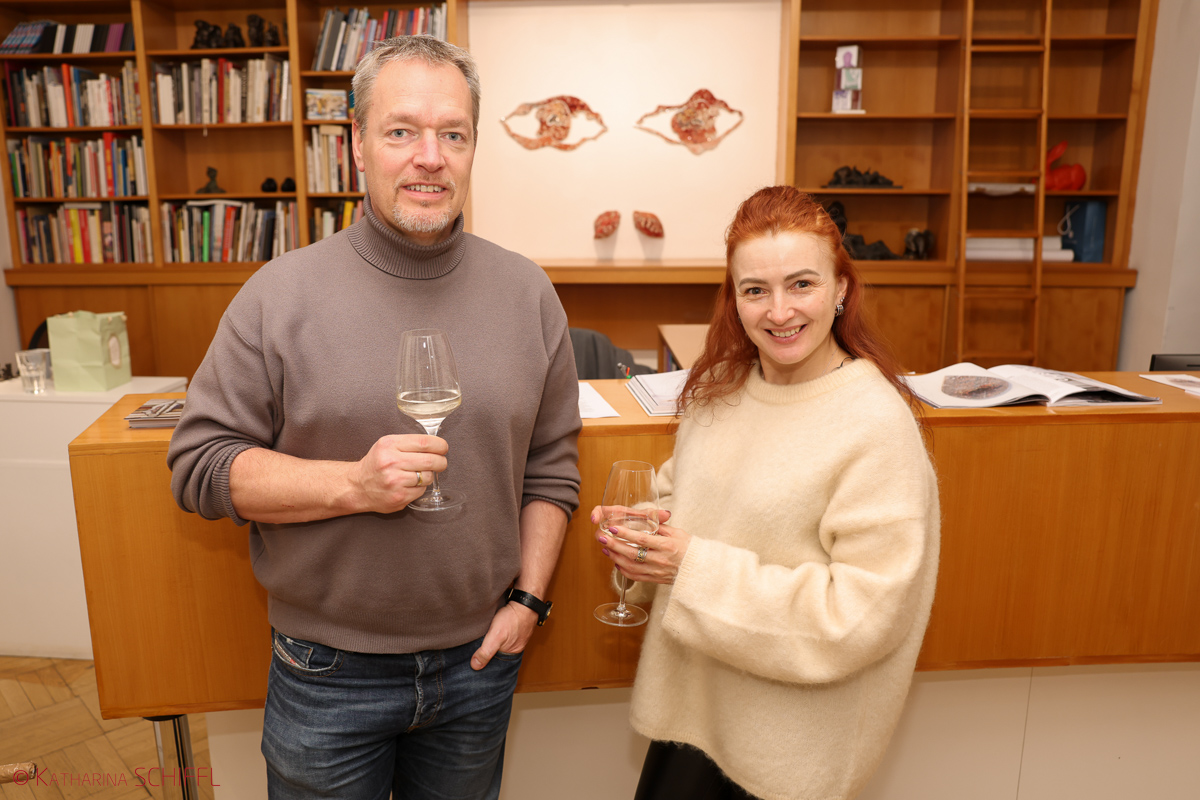 Ausstellungseröffnung „Tree of Life“  von Noushin Redjaian – Bild 38 von 81