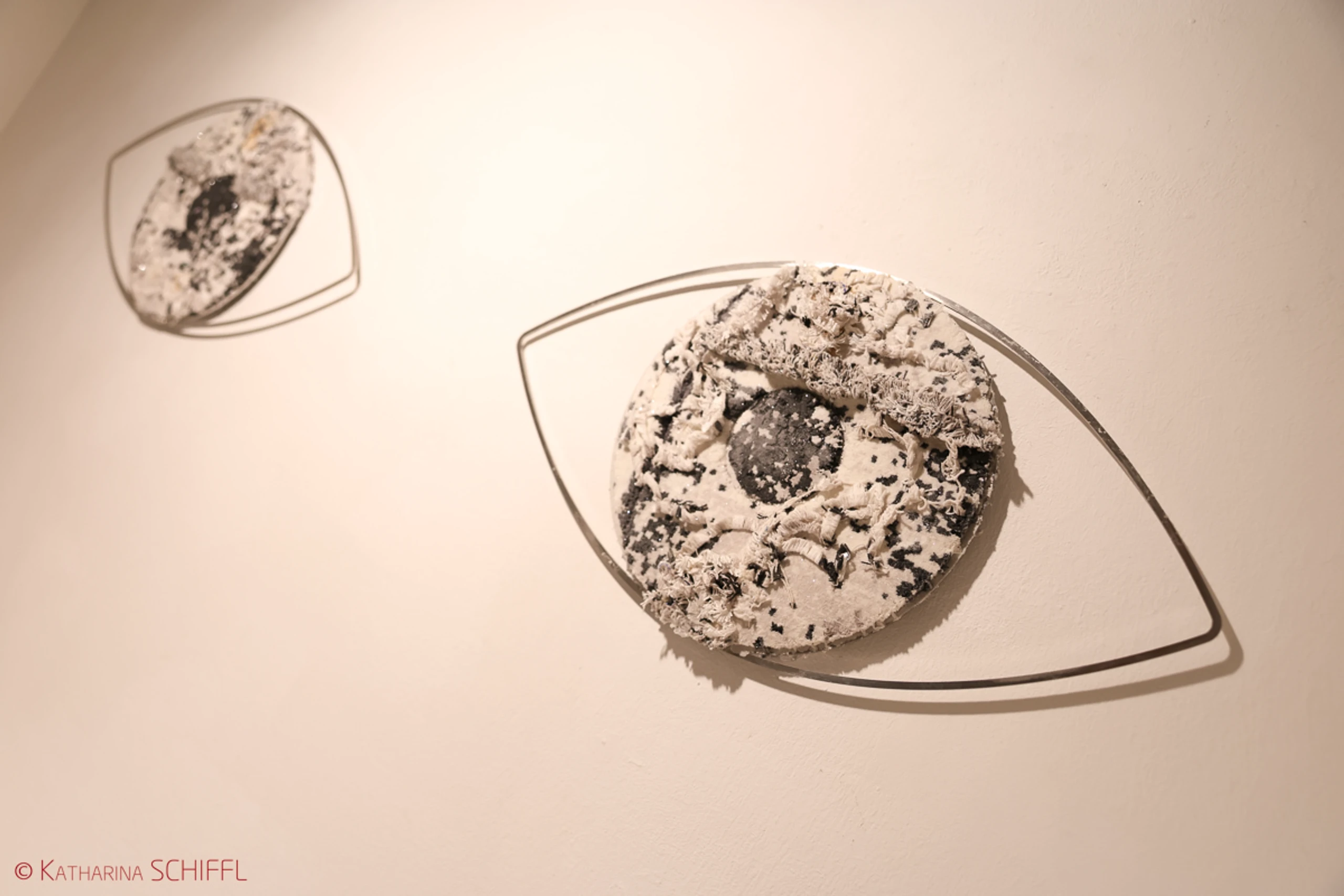Ausstellungseröffnung „Tree of Life“  von Noushin Redjaian – Bild 50 von 81