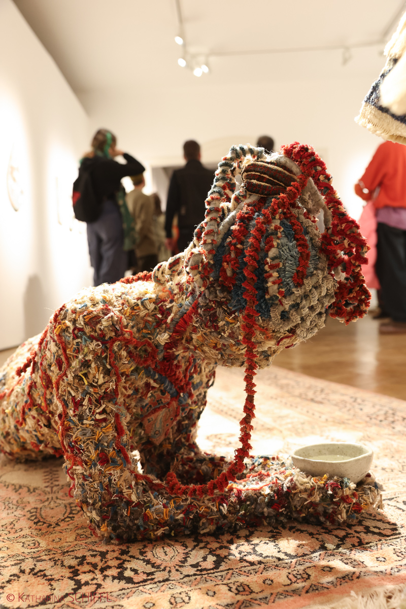 Ausstellungseröffnung „Tree of Life“  von Noushin Redjaian – Bild 54 von 81