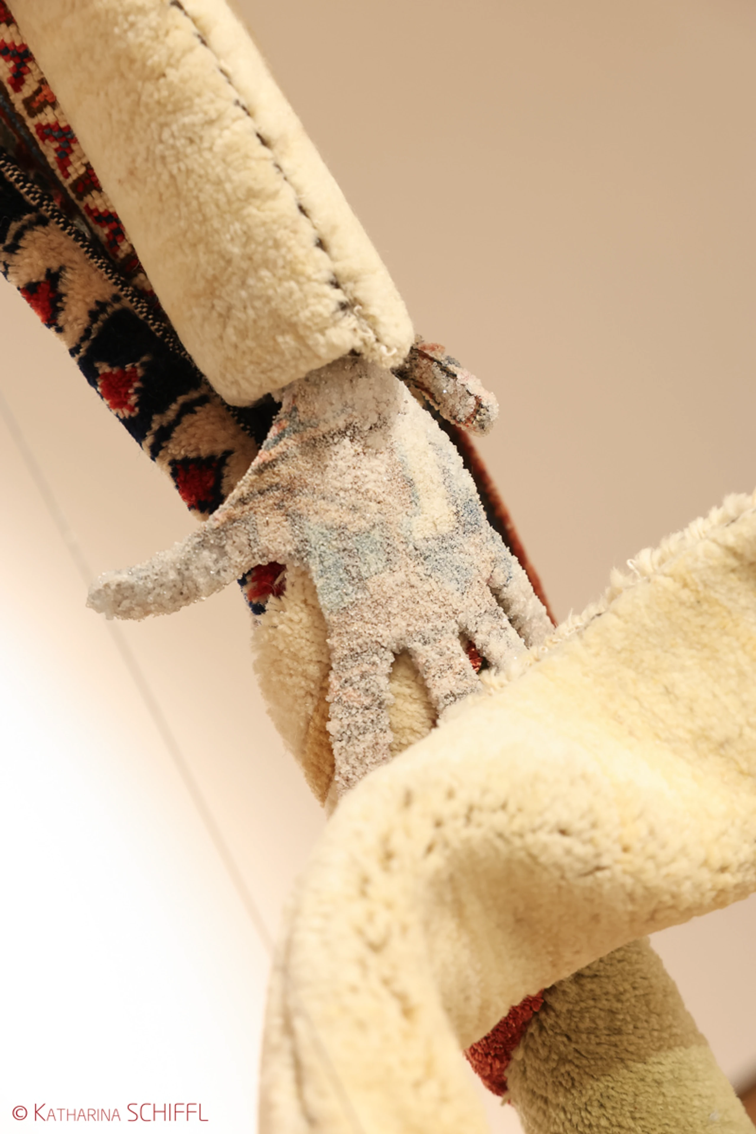 Ausstellungseröffnung „Tree of Life“  von Noushin Redjaian – Bild 55 von 81