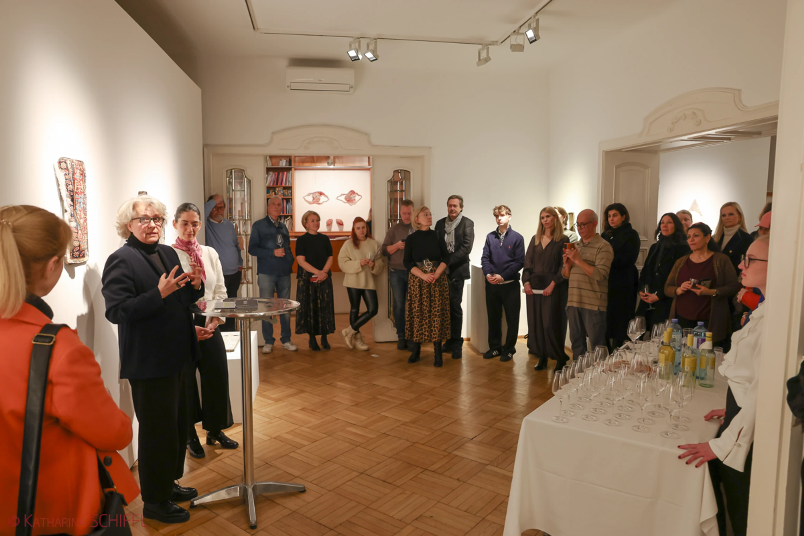 Ausstellungseröffnung „Tree of Life“  von Noushin Redjaian – Bild 57 von 81