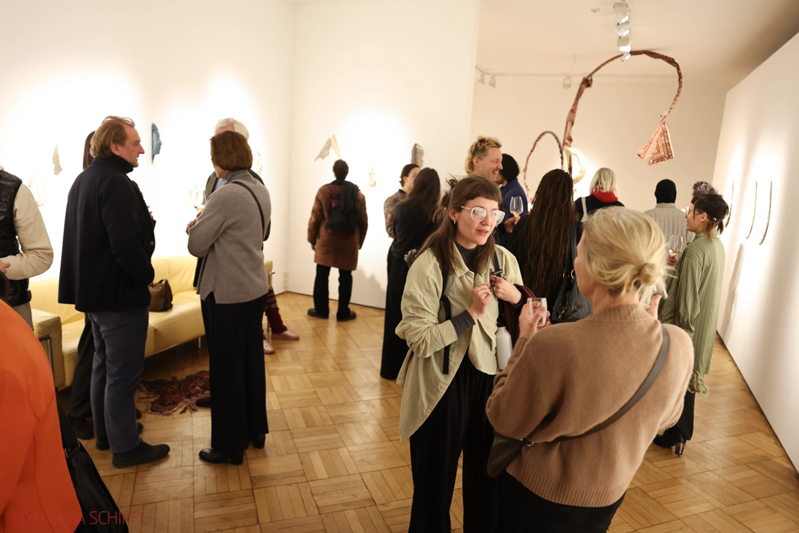 Ausstellungseröffnung „Tree of Life“  von Noushin Redjaian – Bild 67 von 81