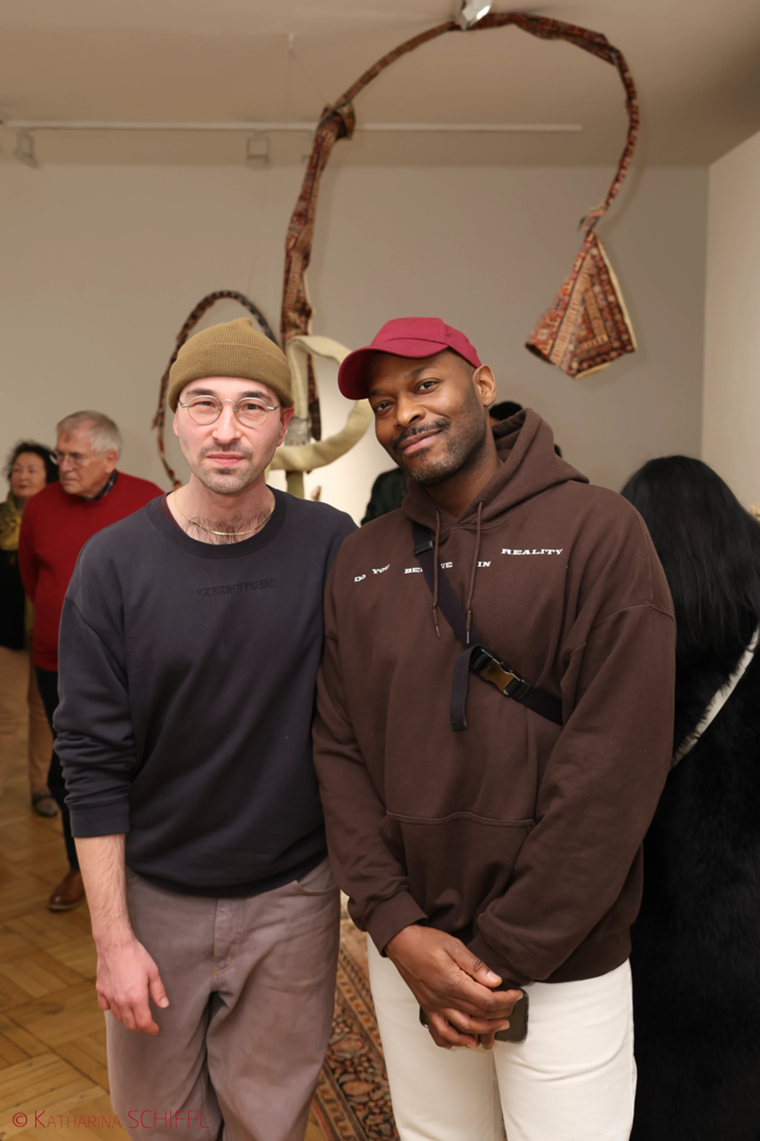 Ausstellungseröffnung „Tree of Life“  von Noushin Redjaian – Bild 73 von 81