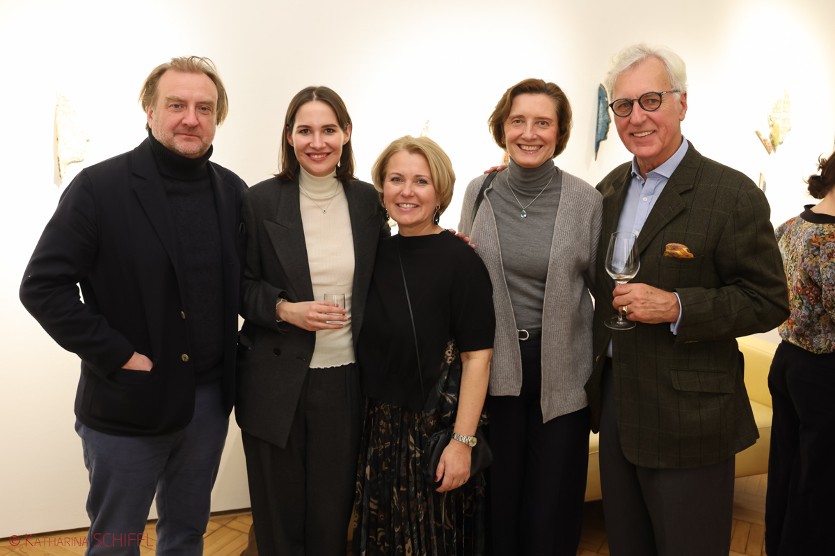 Ausstellungseröffnung „Tree of Life“  von Noushin Redjaian – Bild 78 von 81