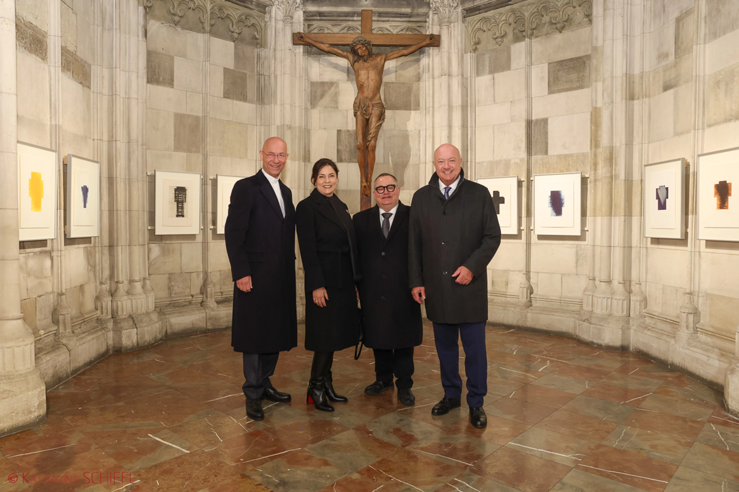 Arnulf Rainer im Stephansdom: 77 Kreuze als Zeichen, das bleibt