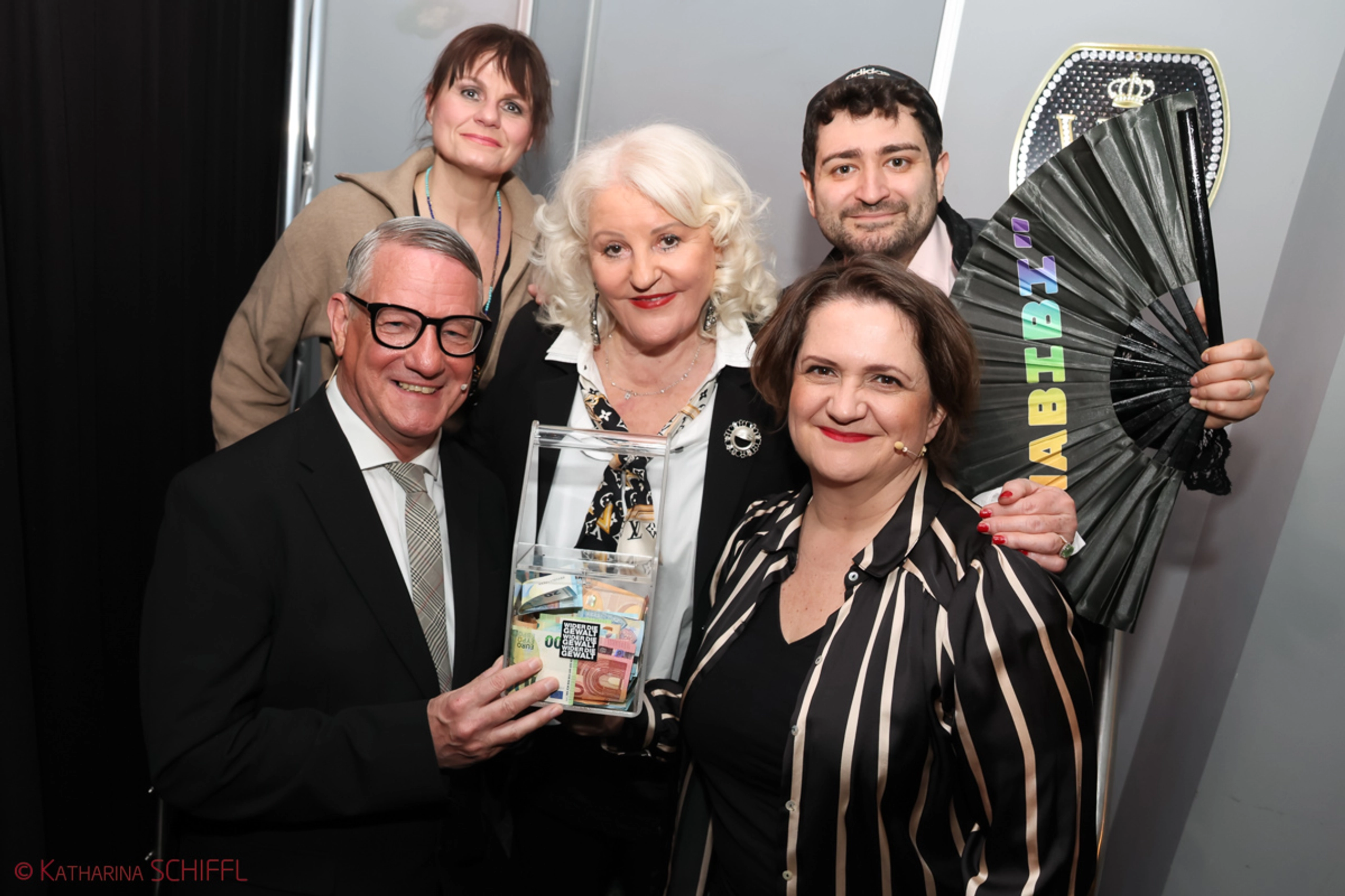 Kabarett-Gala in Wien sammelt für Gewaltopfer