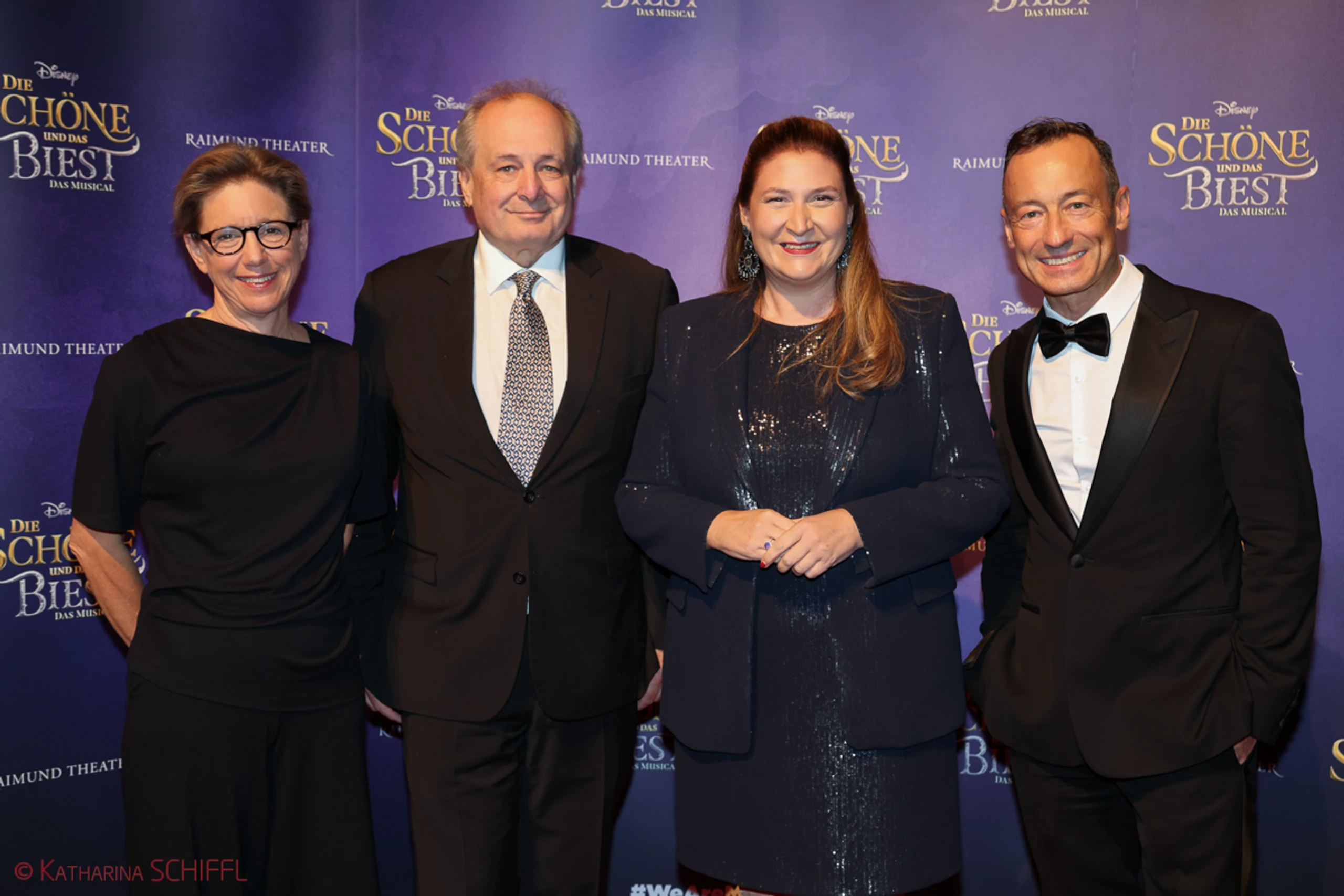 Gala-Premiere Disneys DIE SCHÖNE UND DAS BIEST – Bild 10 von 140