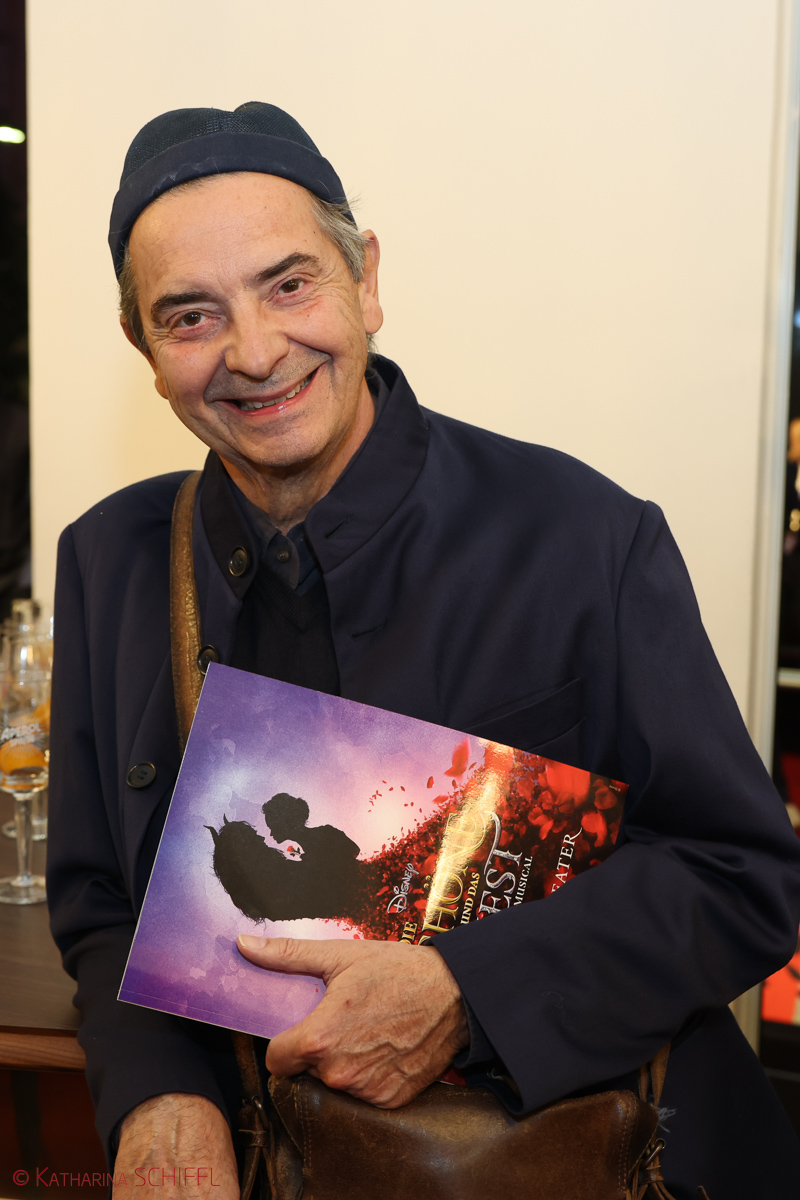 Gala-Premiere Disneys DIE SCHÖNE UND DAS BIEST – Bild 11 von 140