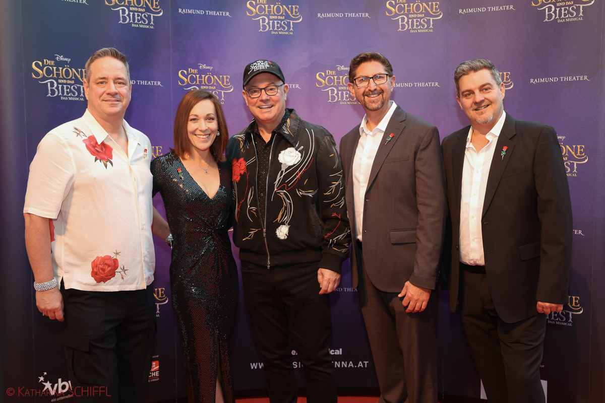 Gala-Premiere Disneys DIE SCHÖNE UND DAS BIEST – Bild 19 von 140