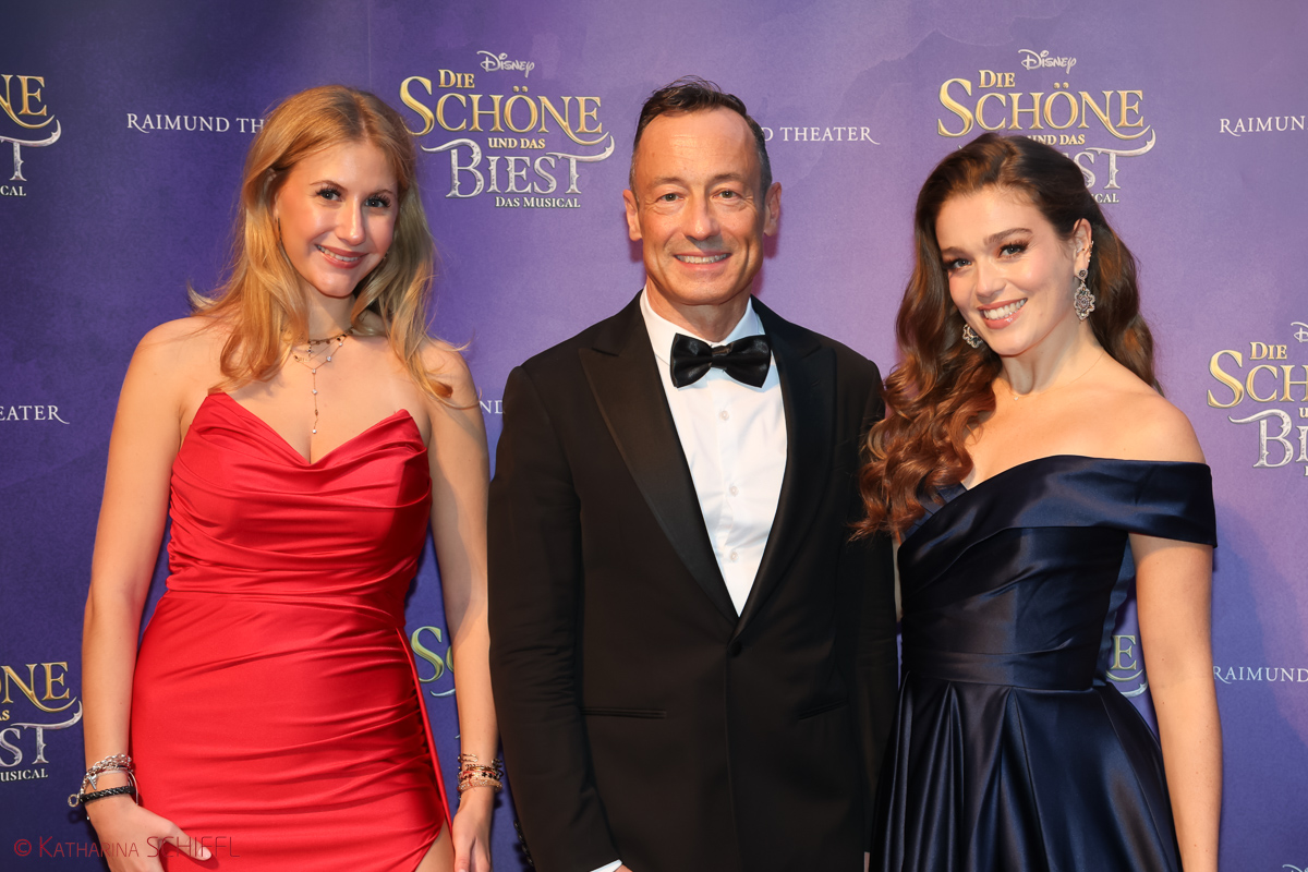 Gala-Premiere Disneys DIE SCHÖNE UND DAS BIEST – Bild 30 von 140