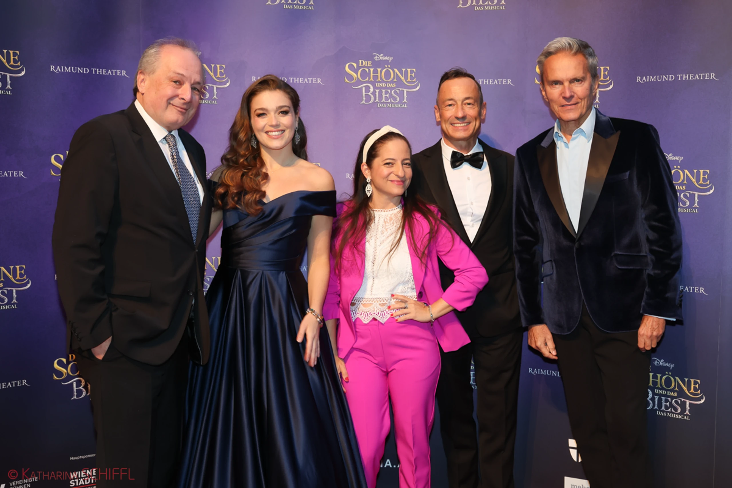 Gala-Premiere Disneys DIE SCHÖNE UND DAS BIEST – Bild 31 von 140