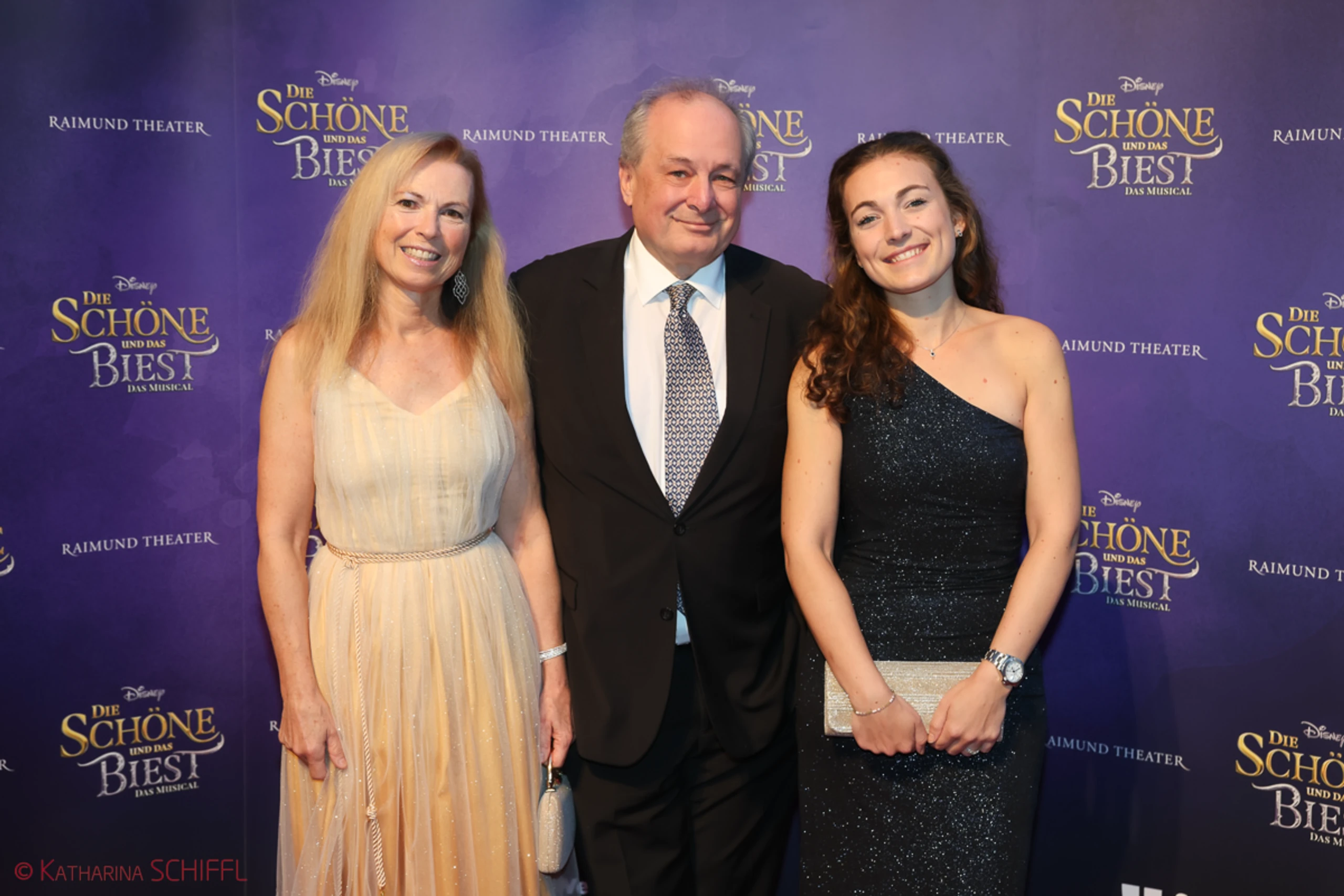 Gala-Premiere Disneys DIE SCHÖNE UND DAS BIEST – Bild 33 von 140