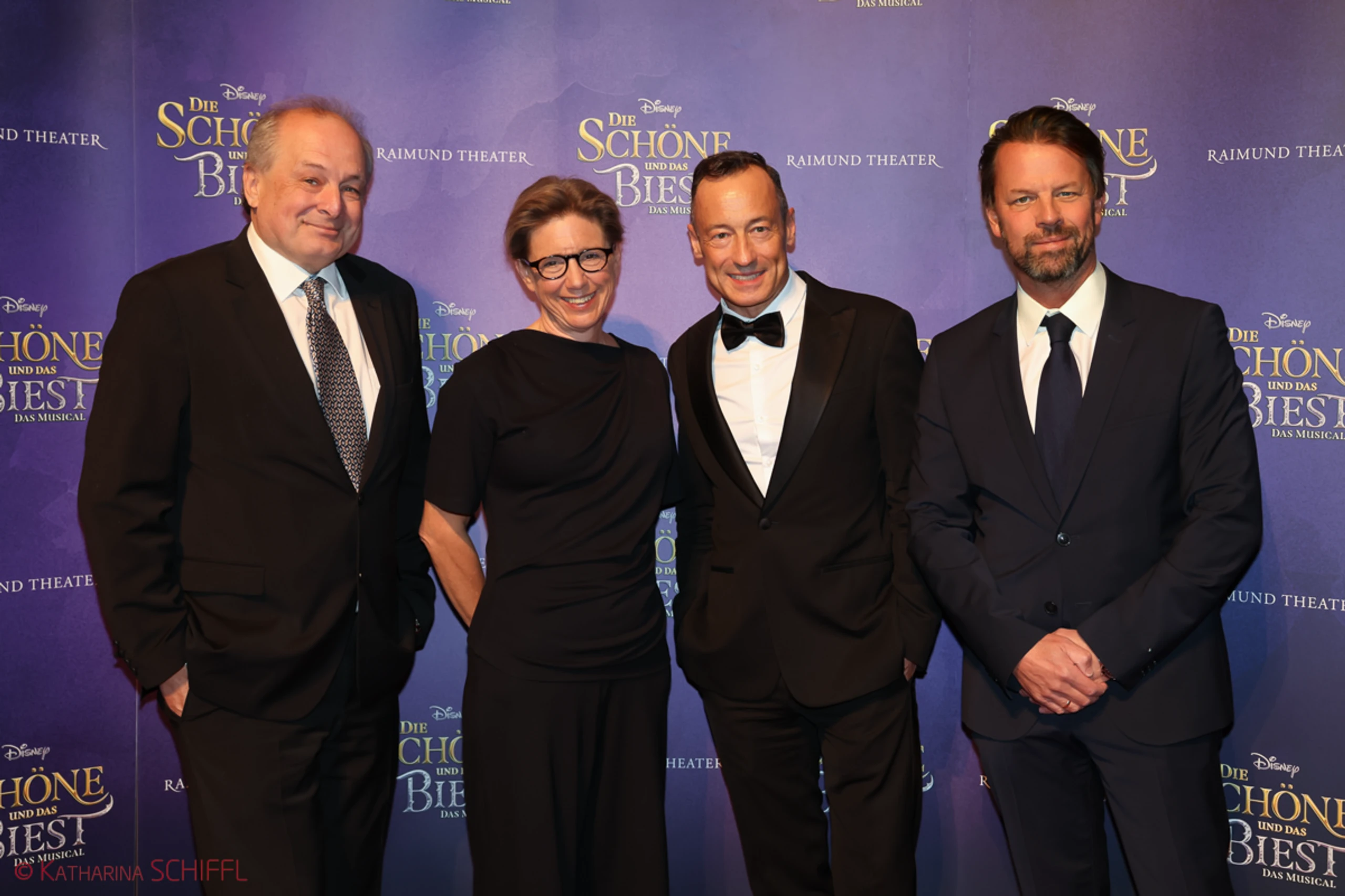 Gala-Premiere Disneys DIE SCHÖNE UND DAS BIEST – Bild 46 von 140