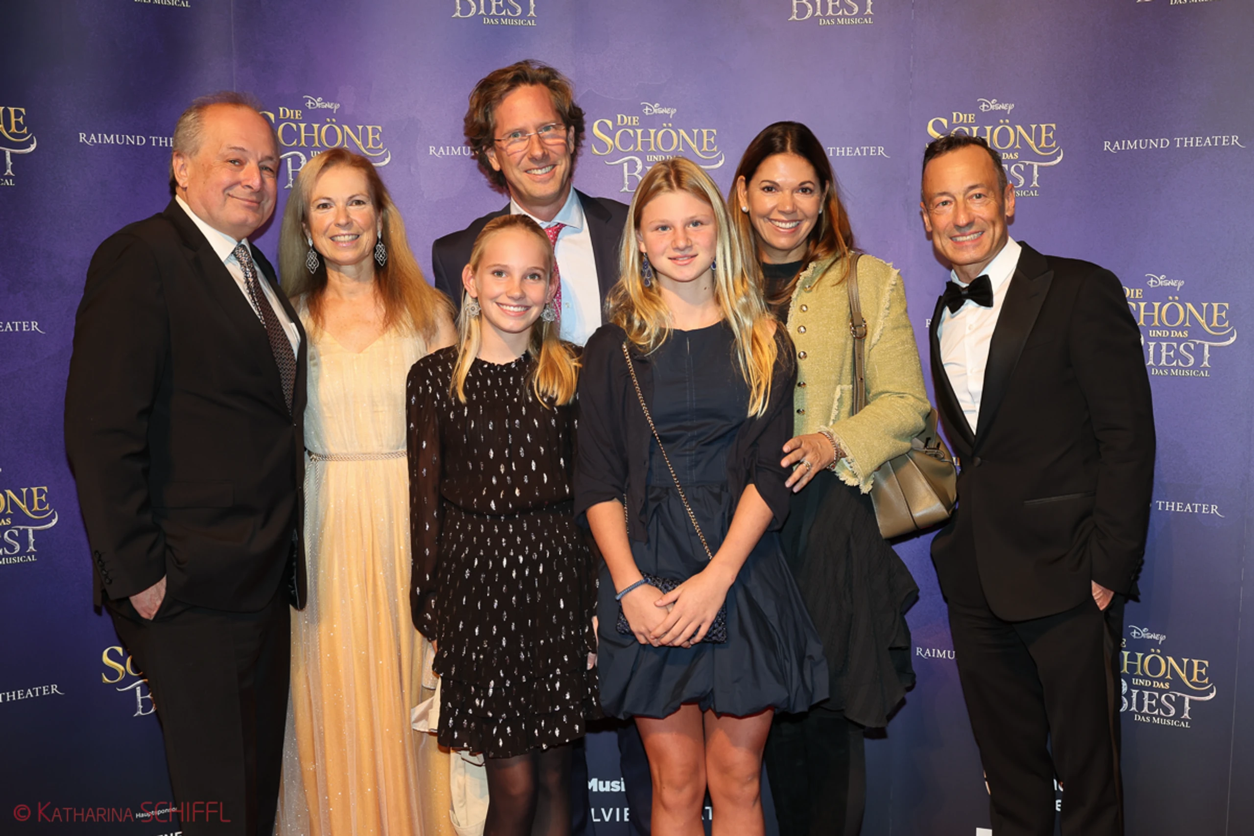 Gala-Premiere Disneys DIE SCHÖNE UND DAS BIEST – Bild 50 von 140