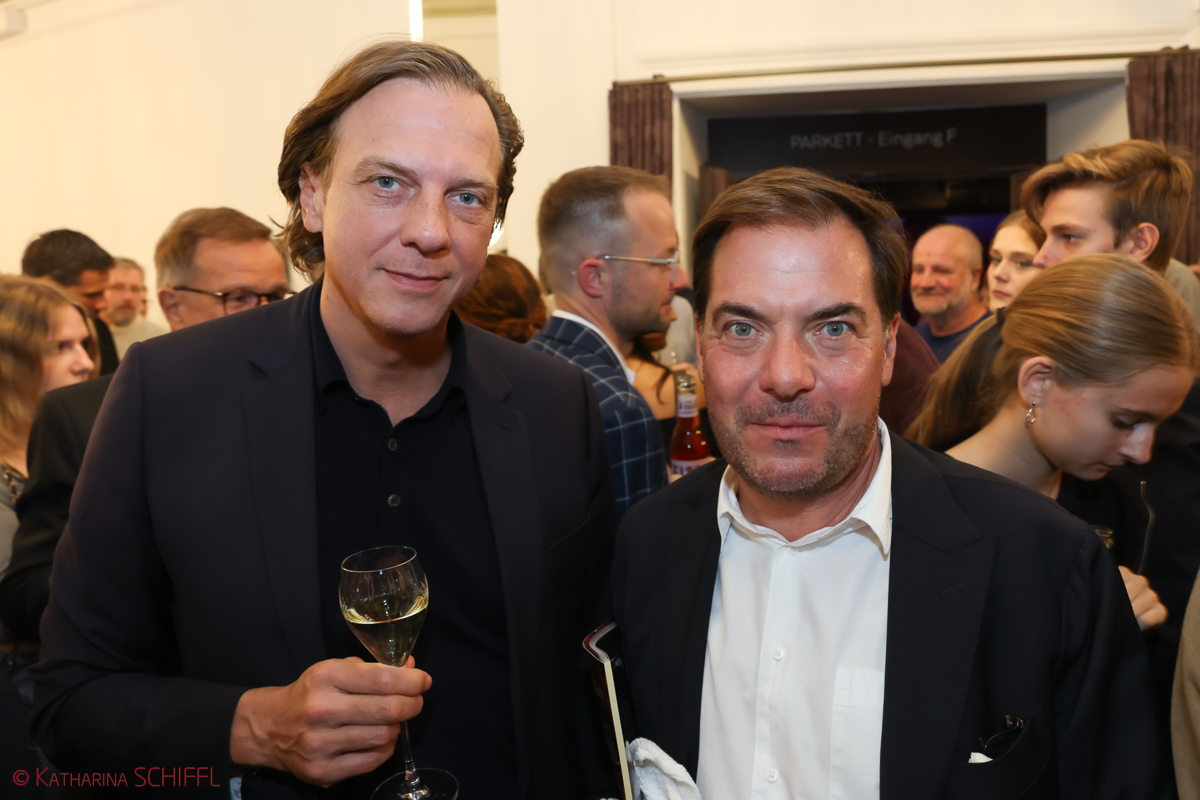 Gala-Premiere Disneys DIE SCHÖNE UND DAS BIEST – Bild 80 von 140