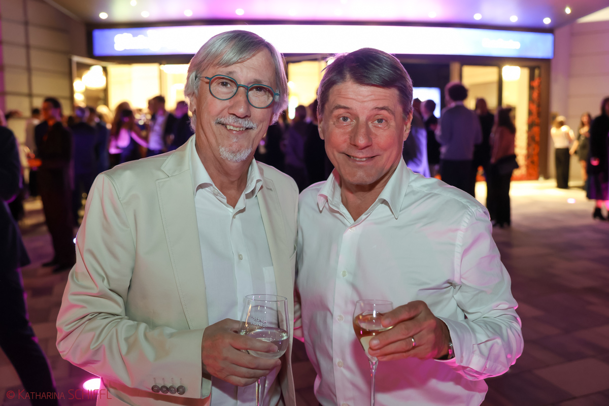 Gala-Premiere Disneys DIE SCHÖNE UND DAS BIEST – Bild 87 von 140