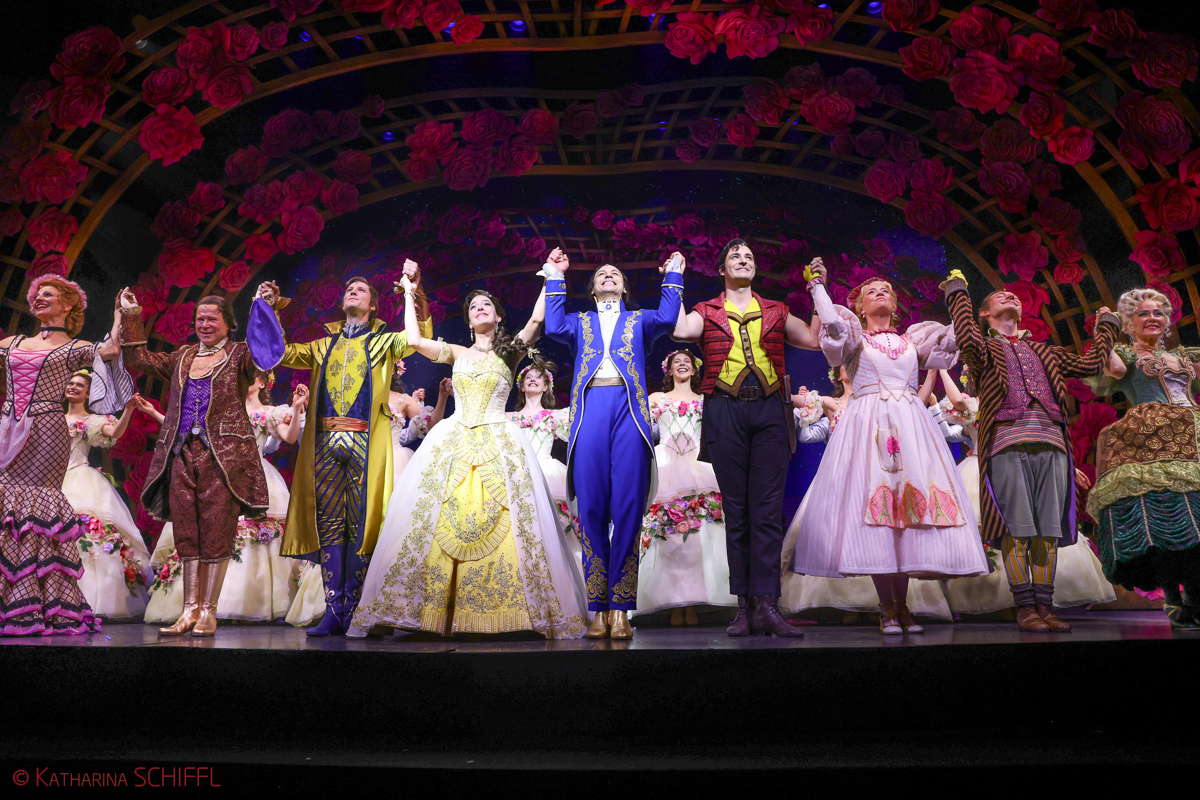 Gala-Premiere Disneys DIE SCHÖNE UND DAS BIEST – Bild 99 von 140