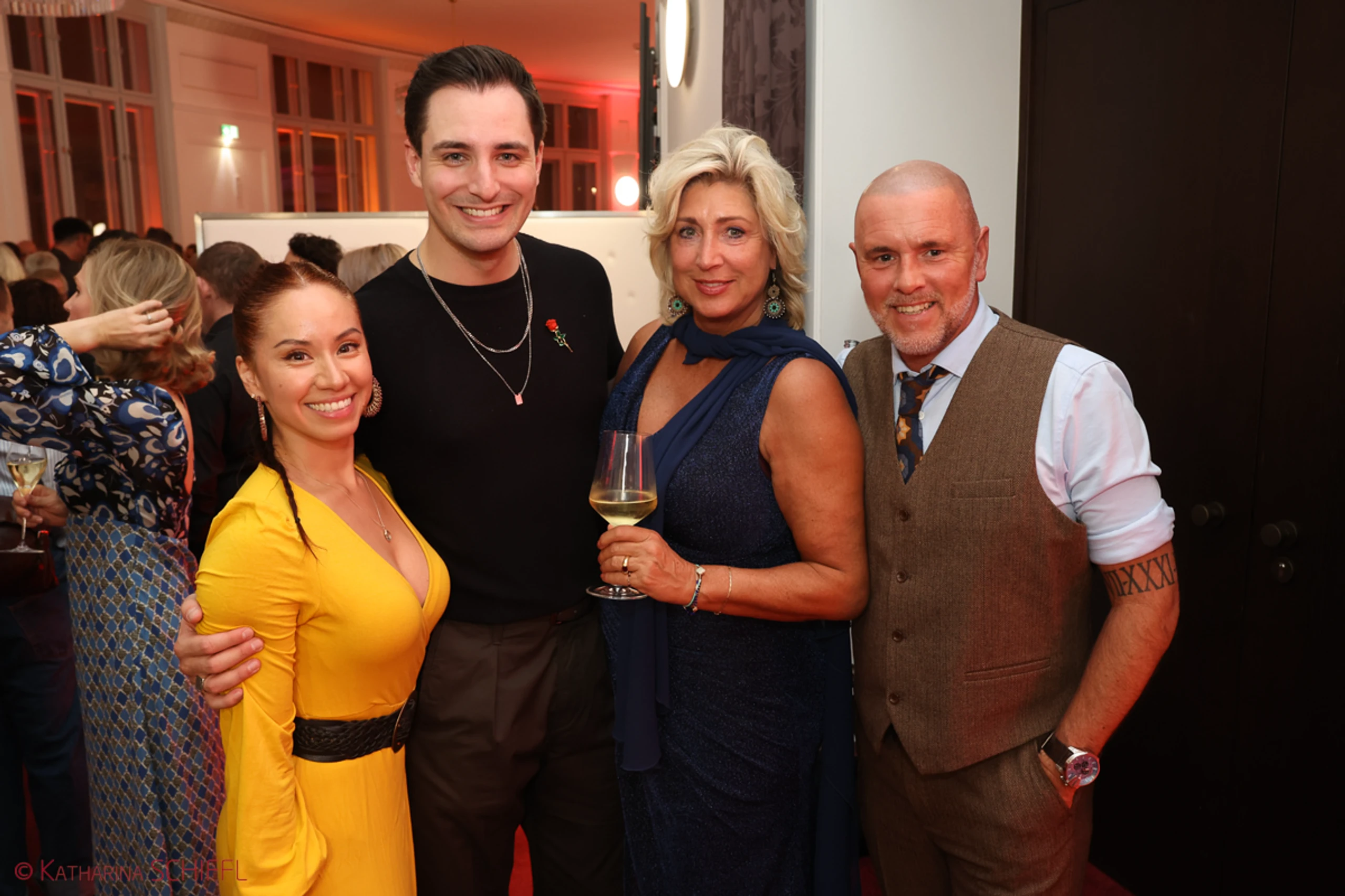 Gala-Premiere Disneys DIE SCHÖNE UND DAS BIEST – Bild 126 von 140