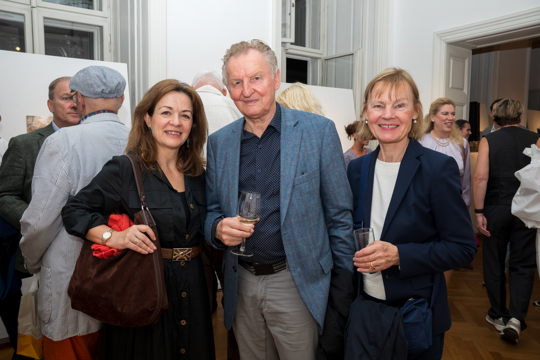 Vernissage der vielseitigen Künstlerin SABINE KÖNIG – Bild 39 von 60