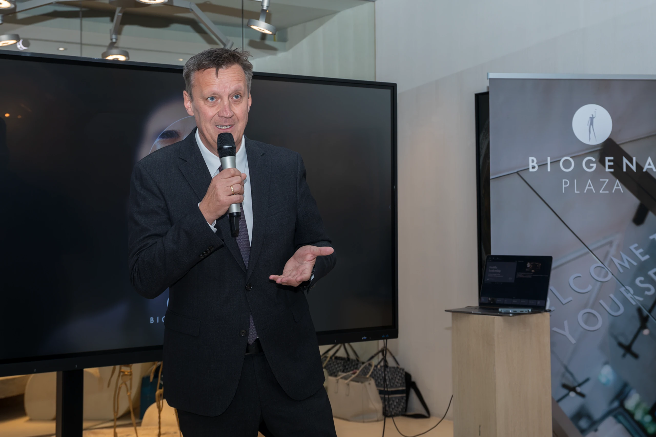 BIOGENA & Merkur Versicherung - Healthy Leadership Event – Bild 57 von 120