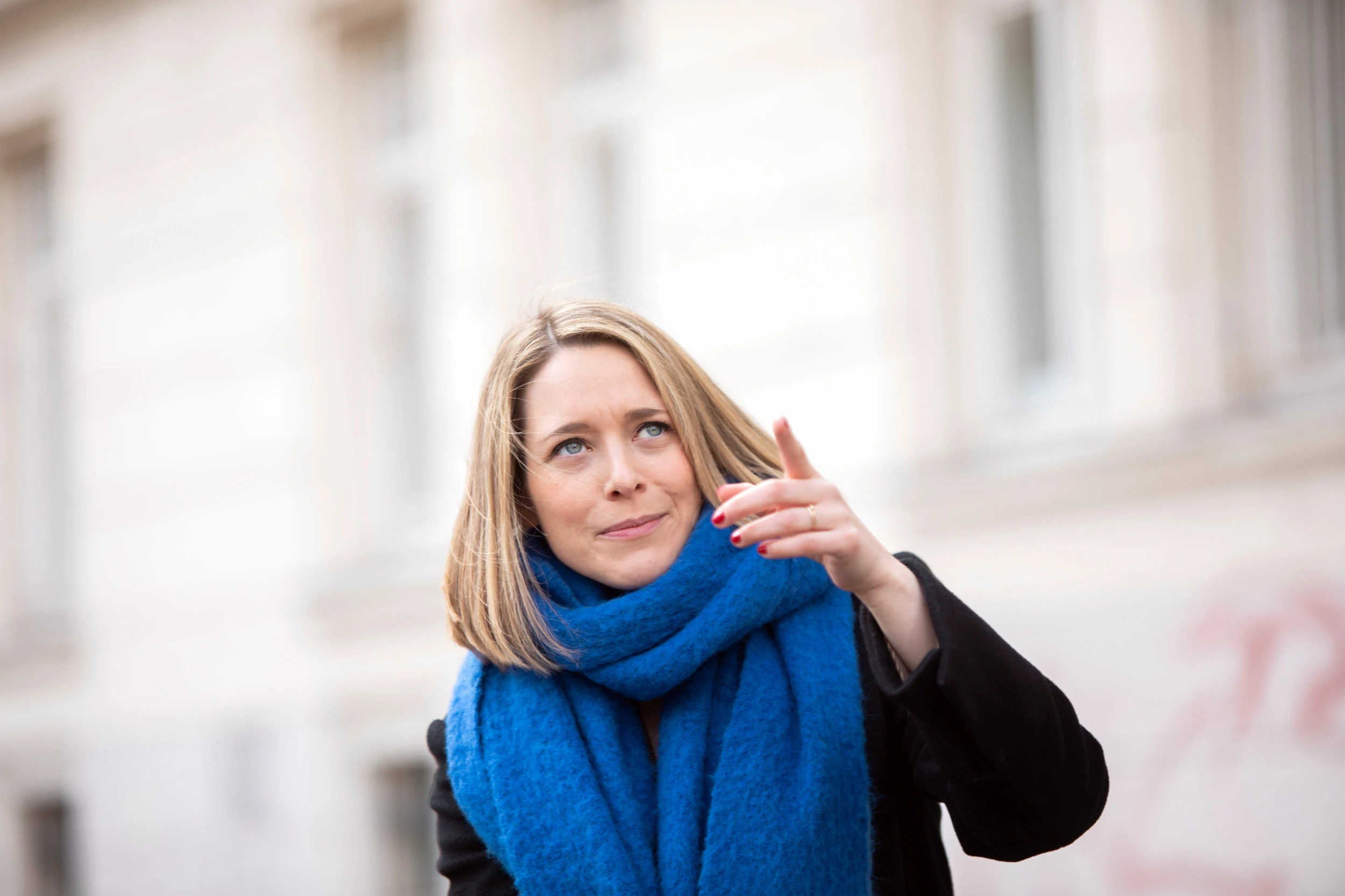 © Elke Mayr Blurred image background