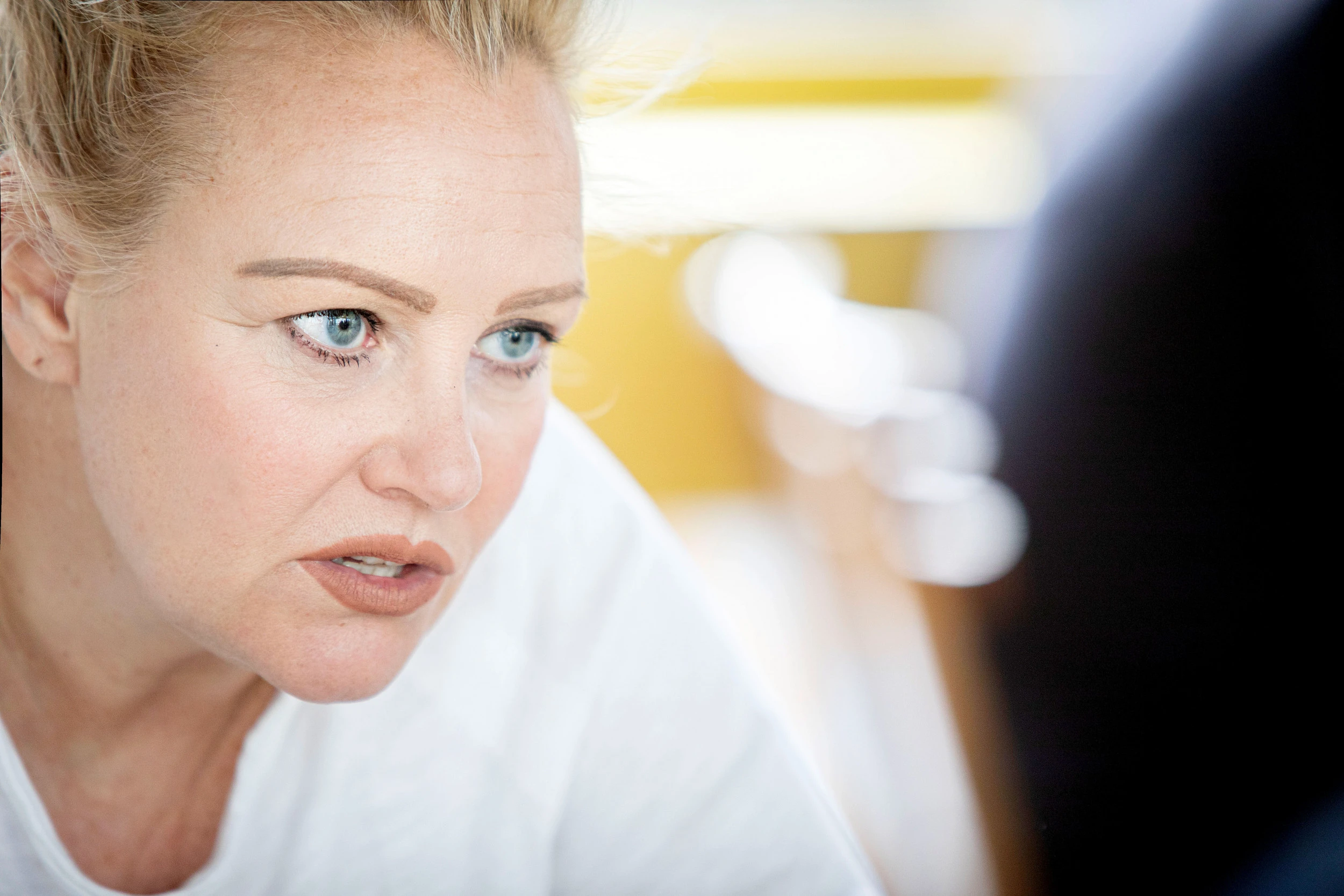 © Elke Mayr Blurred image background