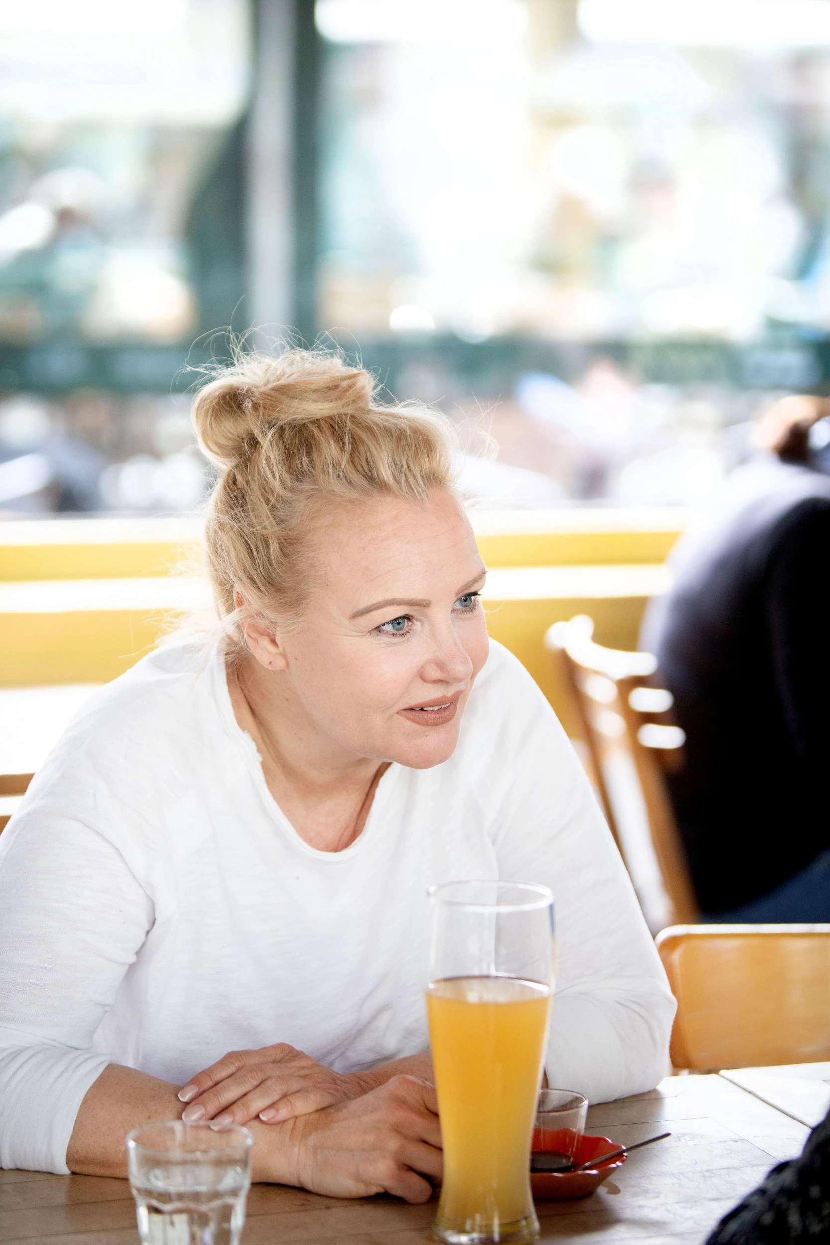 © Elke Mayr Blurred image background