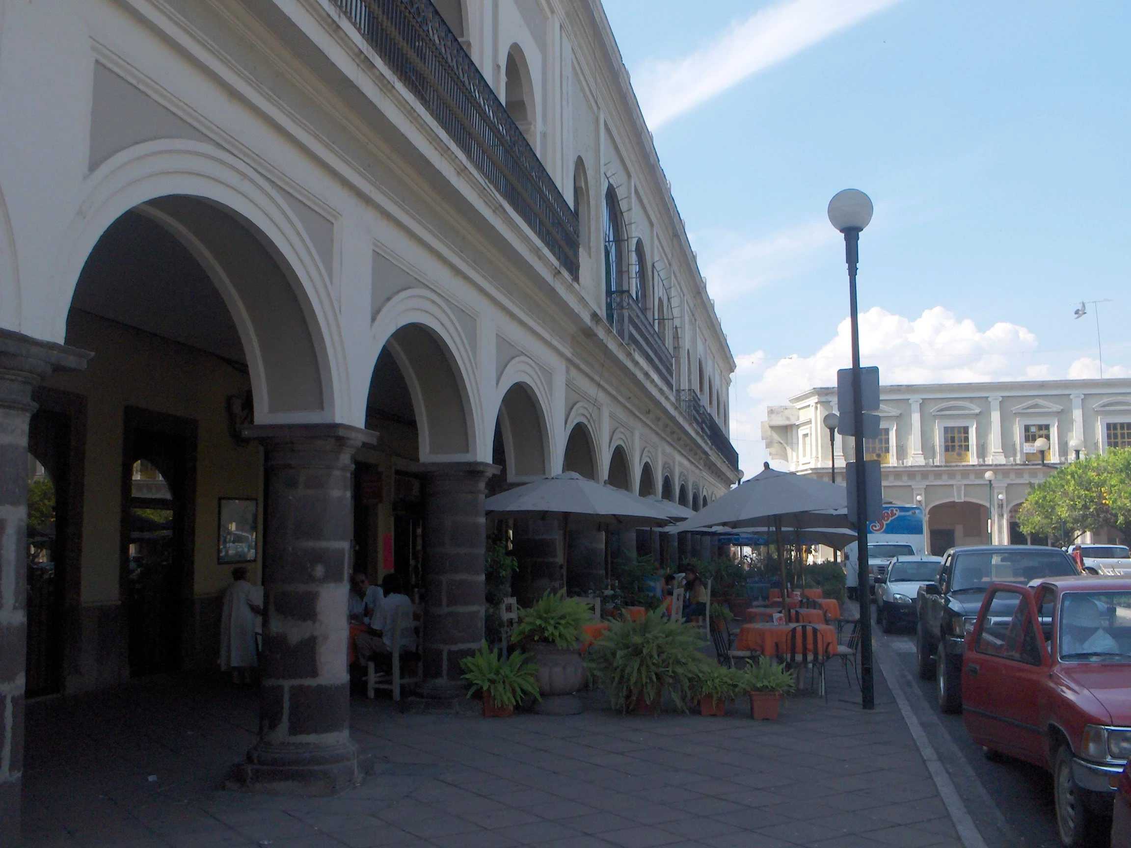 © Colima/Wikimedia Blurred image background