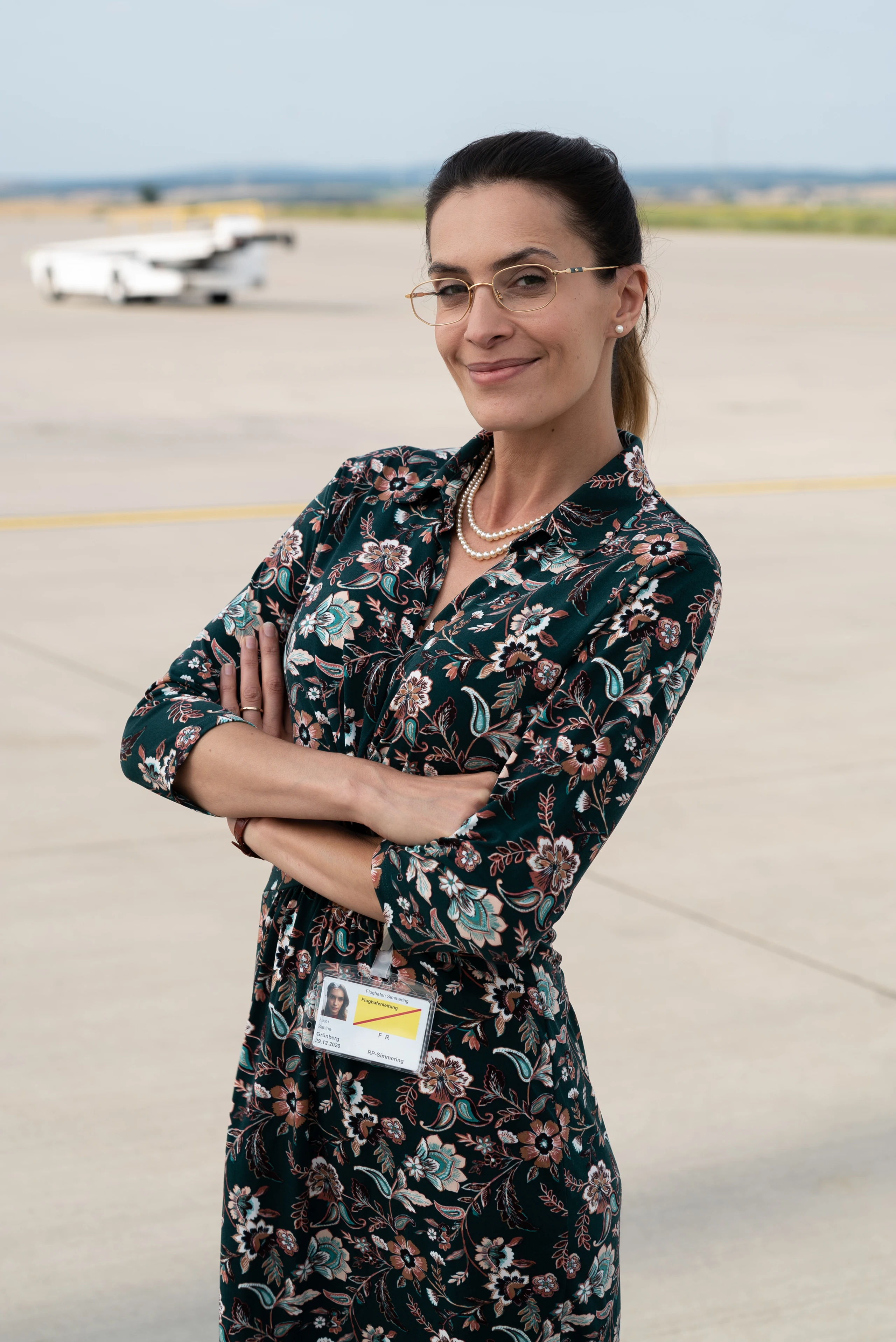 © Joyn/ProSieben/Stephanie Kulbach Blurred image background