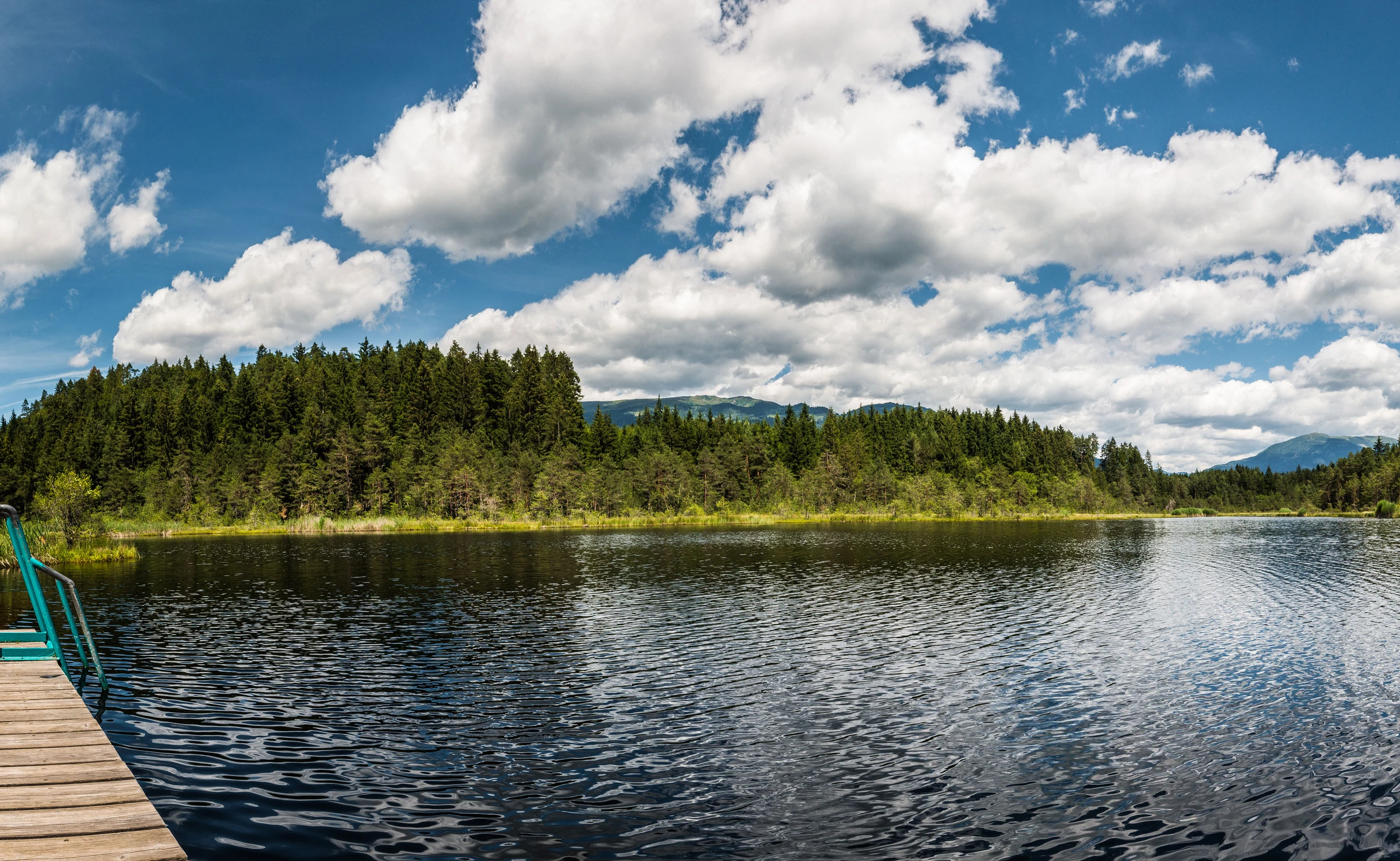 © Shutterstock.com Blurred image background
