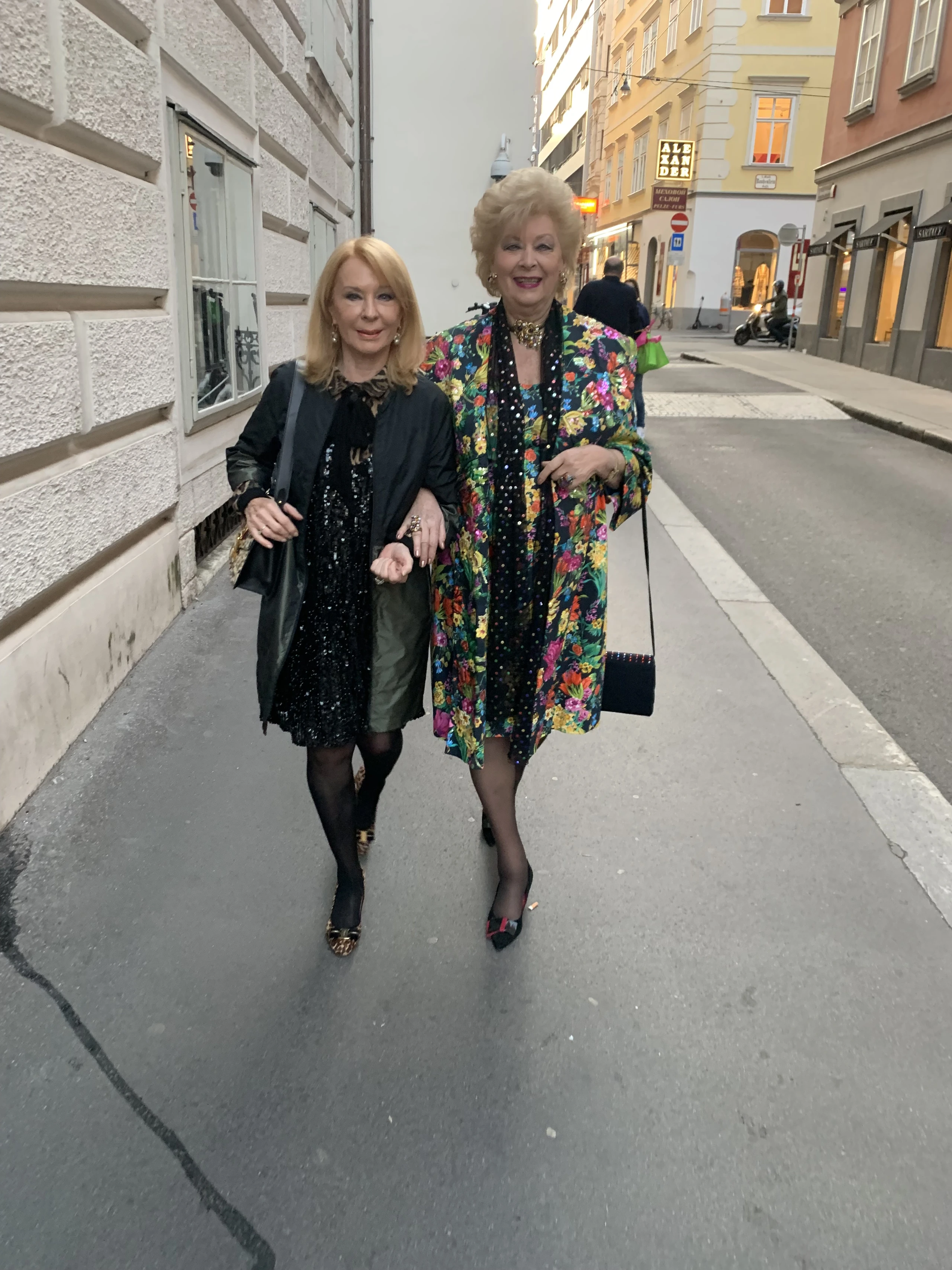 © Gerda Rogers privat Blurred image background