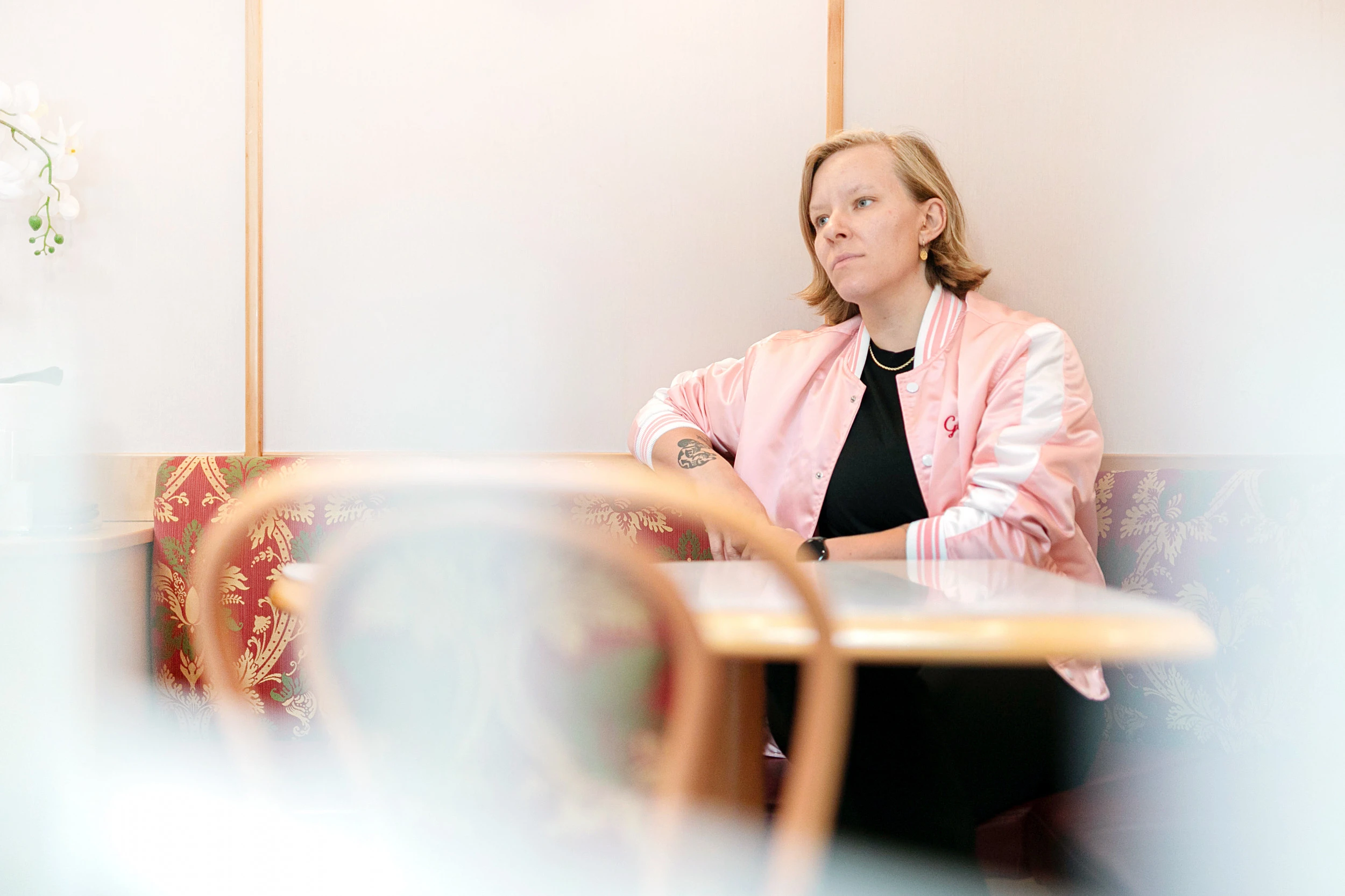 © Elke Mayr Blurred image background