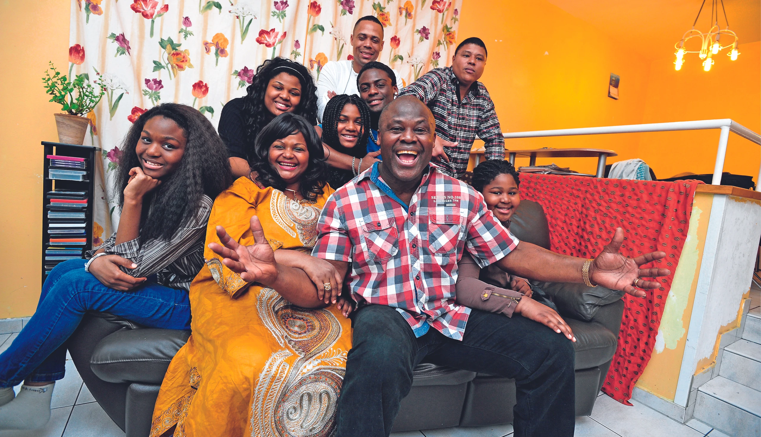 &quot;Dancing Stars&quot;-Teilnehmer Biko Botowamungu mit seiner Familie