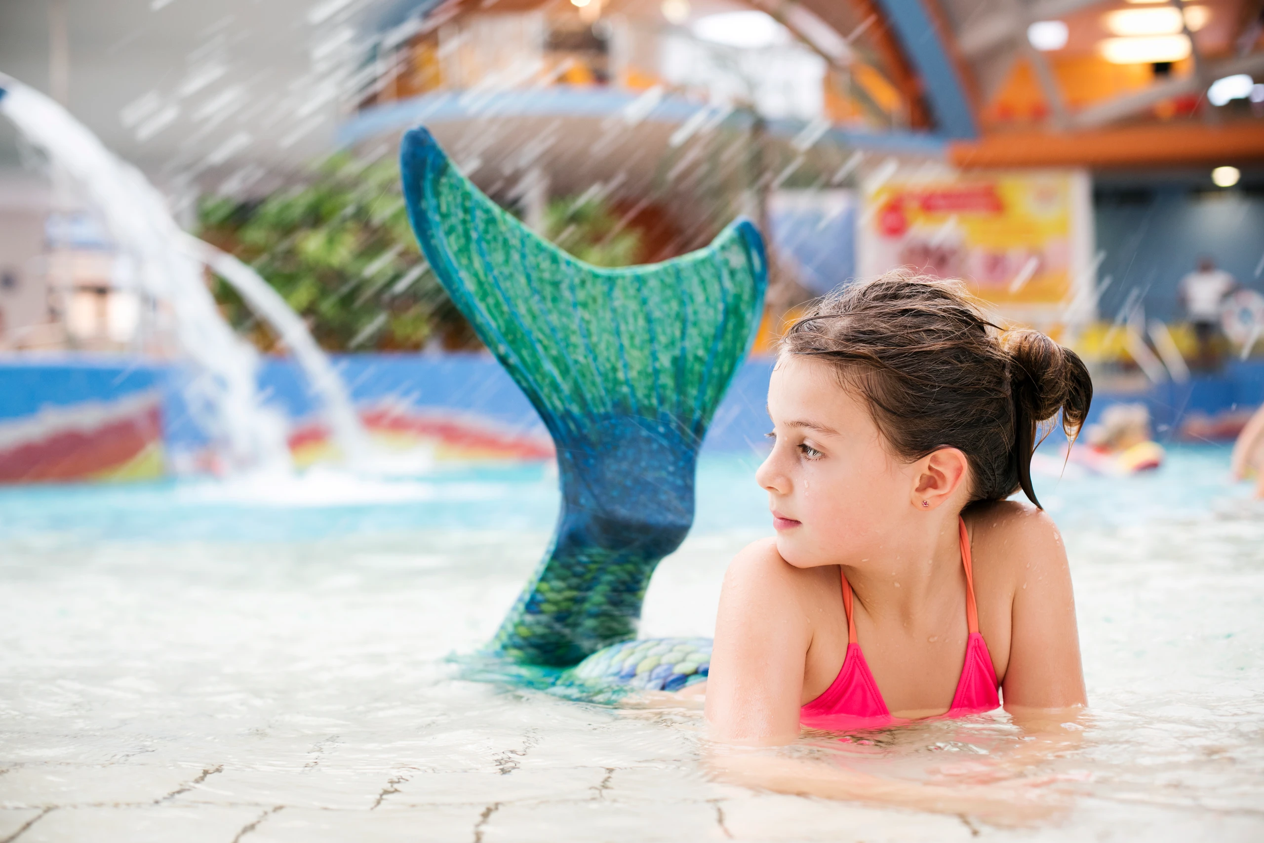 © H20/beigestellt Blurred image background