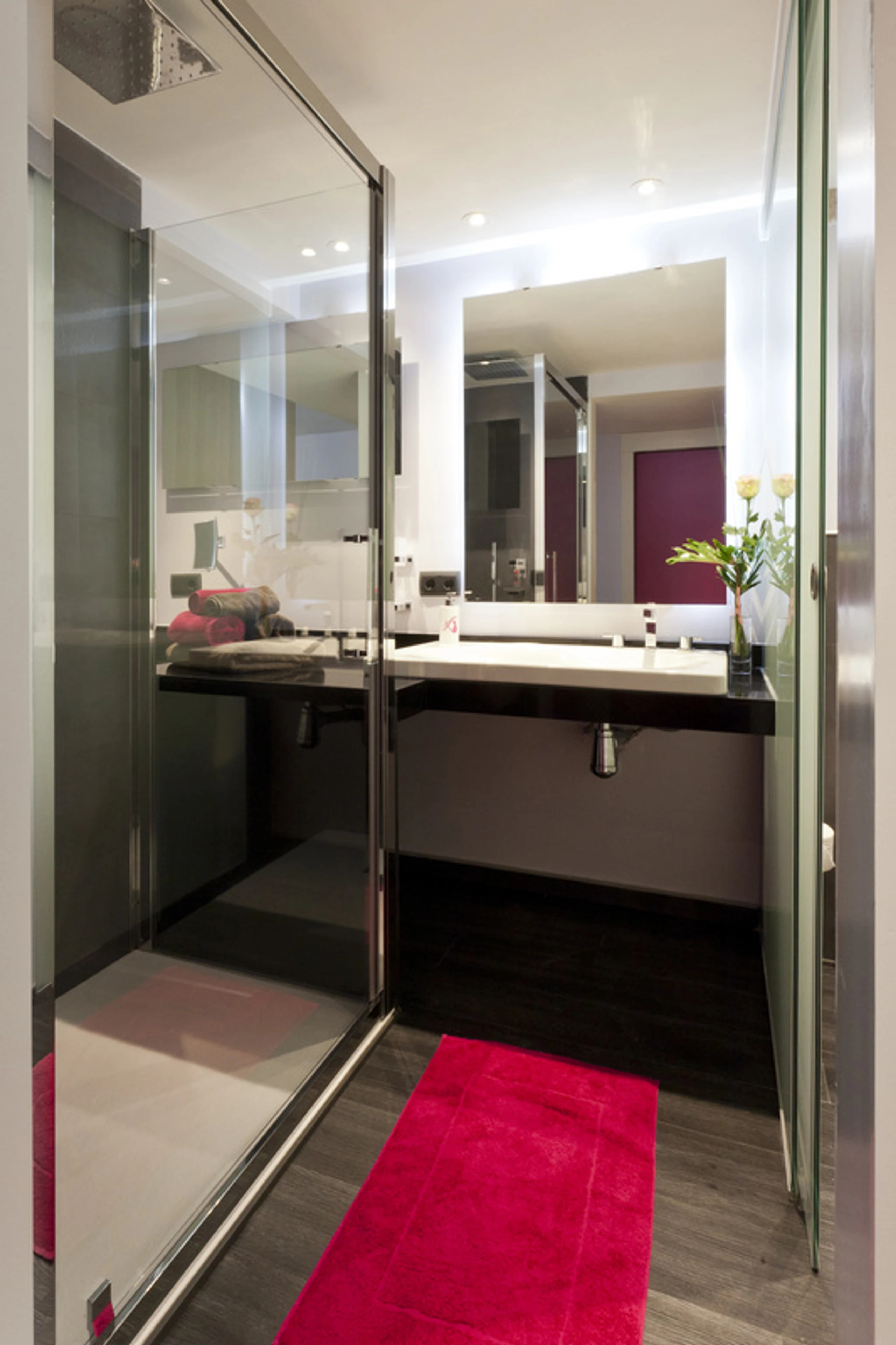 © Seetel Hotels Blurred image background