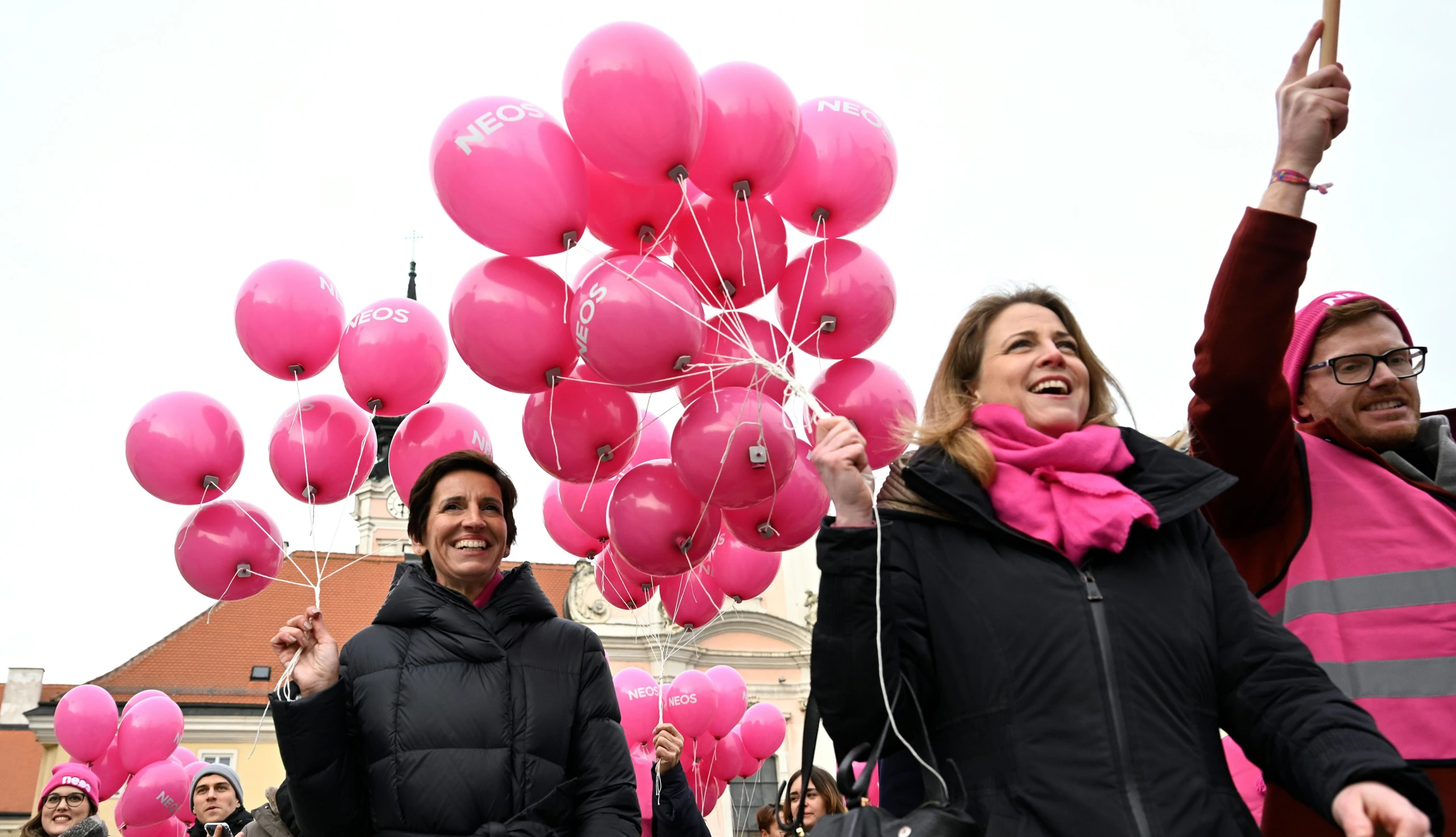 NEOS: Bis hierher - und wie weiter?