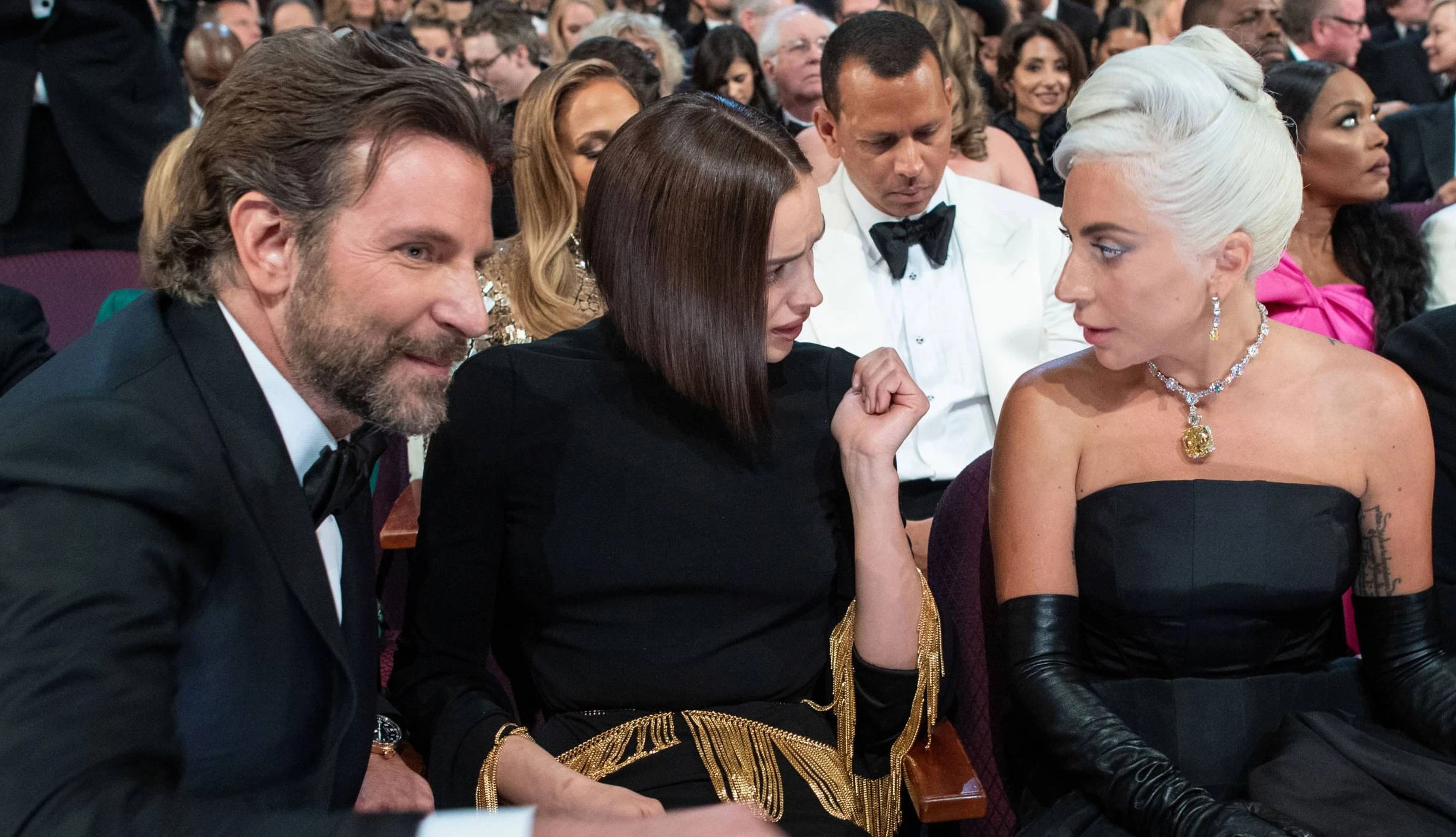 Was sagt Irina Shayk zu Bradley Cooper & Lady Gaga?