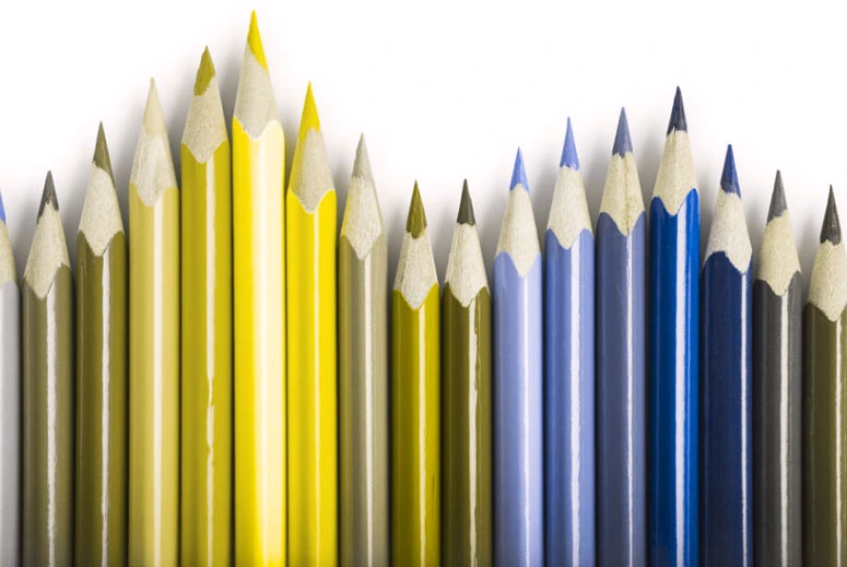 © iStockphoto.com/color-blindness.com/Screenshot Blurred image background
