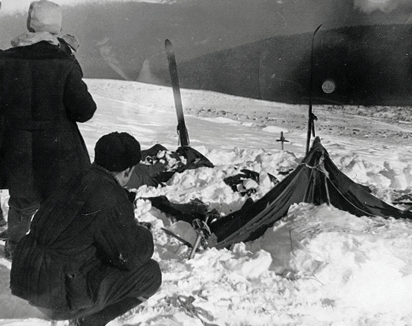 © Wikipedia/Soviet investigators Blurred image background