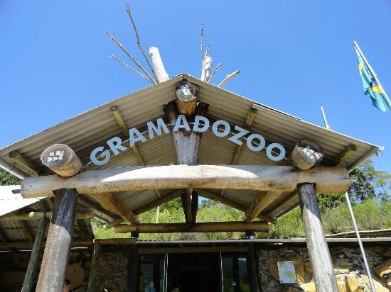 © Tripadvisor Blurred image background