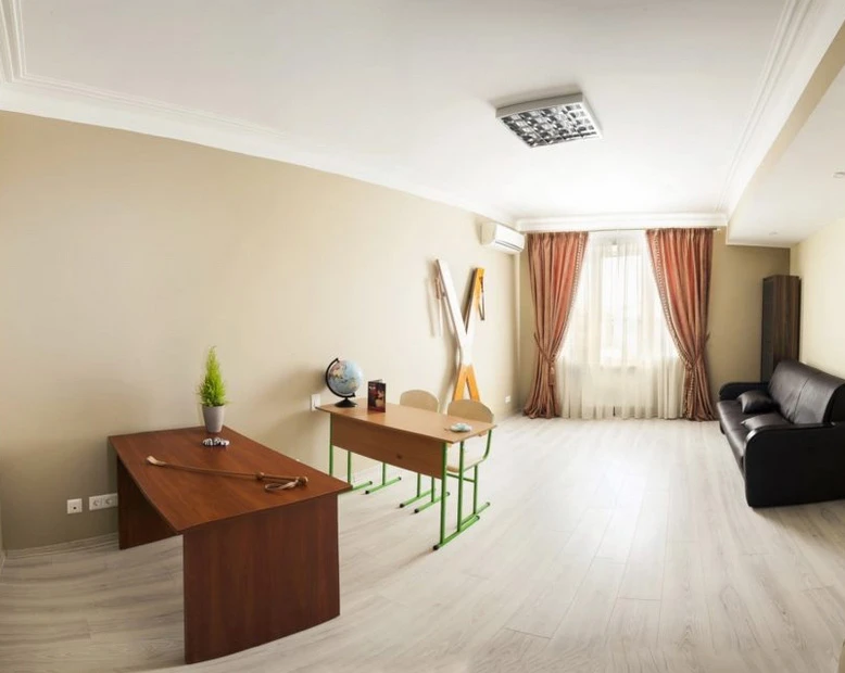© Cherry Twins/ Hotel Blurred image background