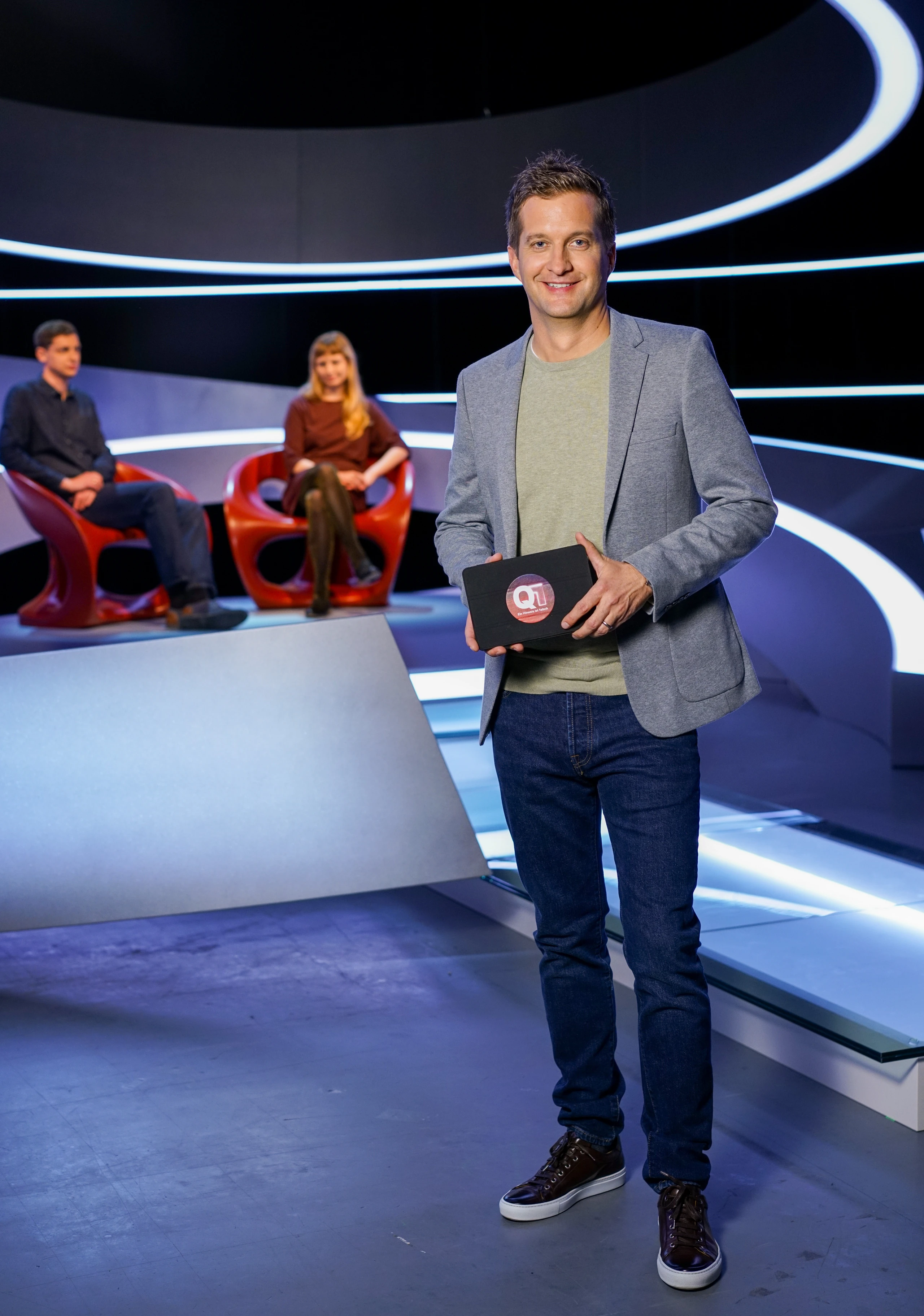 © ORF/Roman Zach-Kiesling Blurred image background